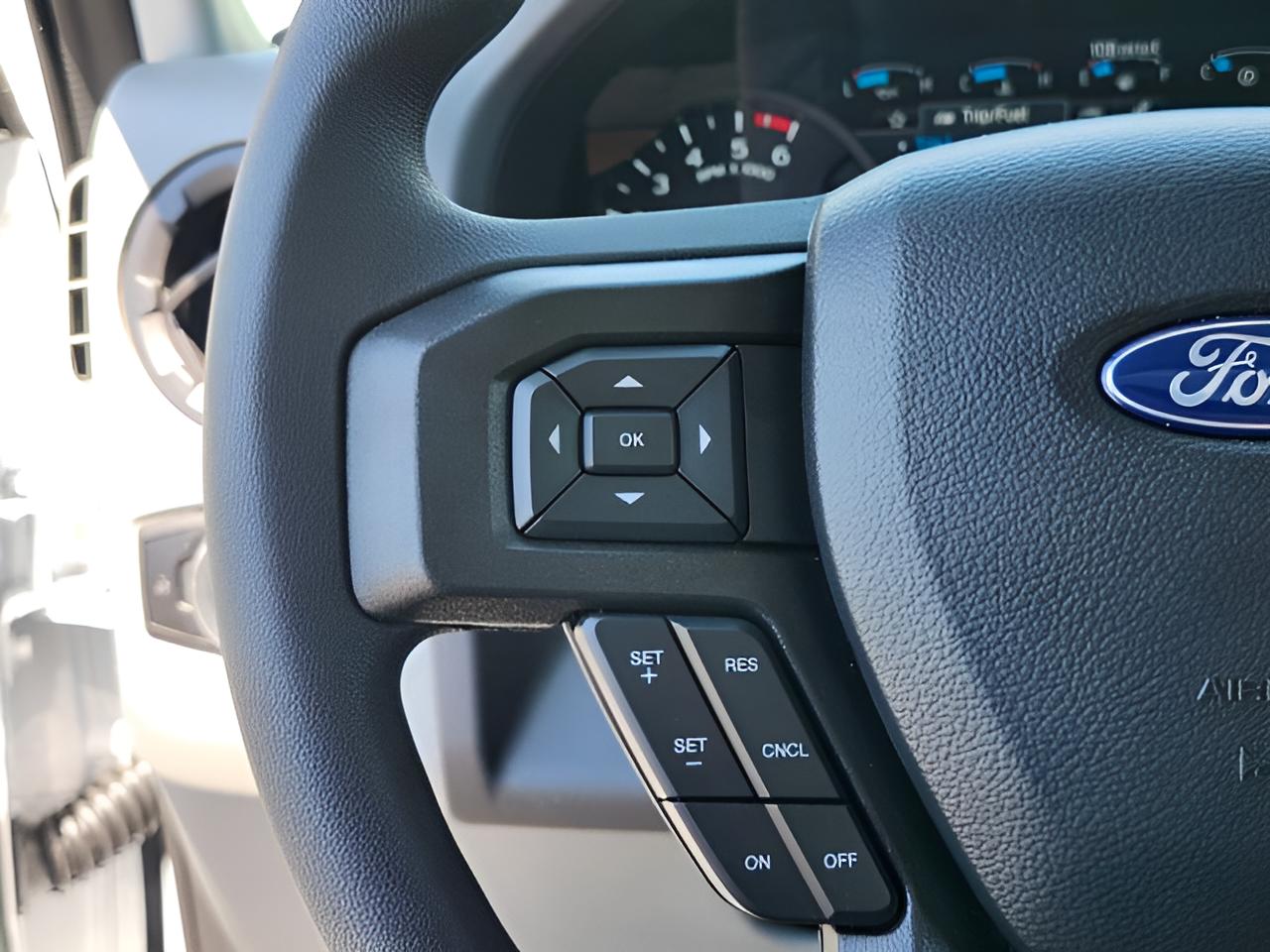 2027 Ford E-350SD Base Cutaway