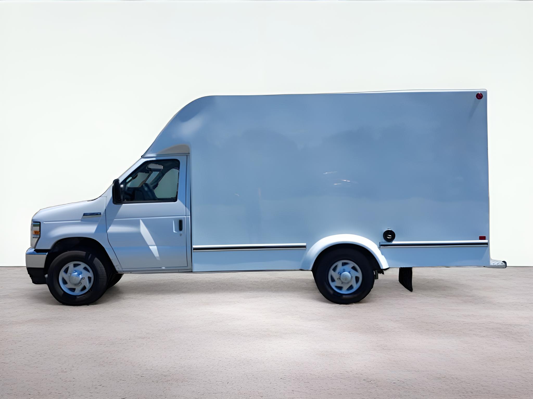 2027 Ford E-350SD Base Cutaway