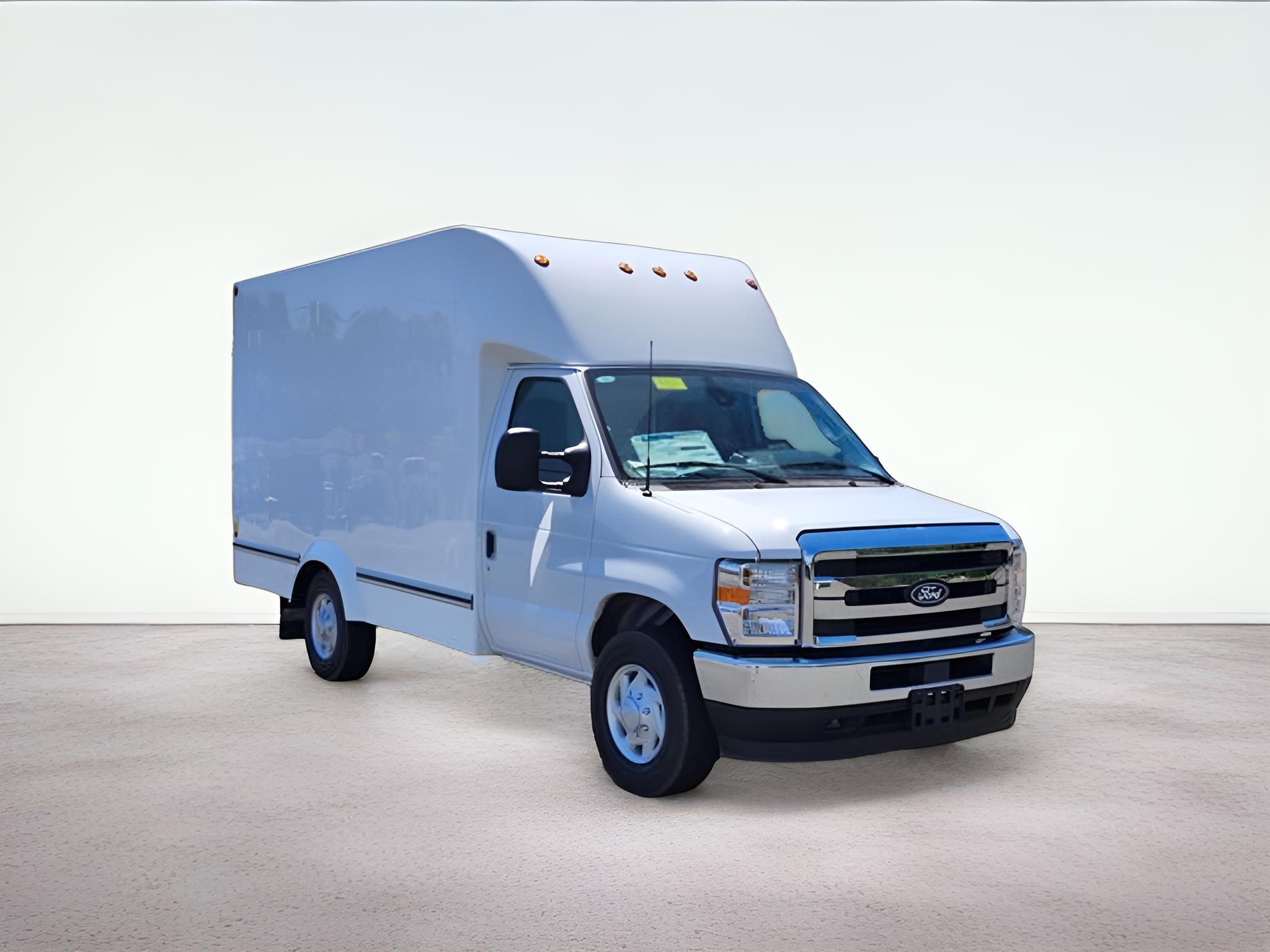 2027 Ford E-350SD Base Cutaway