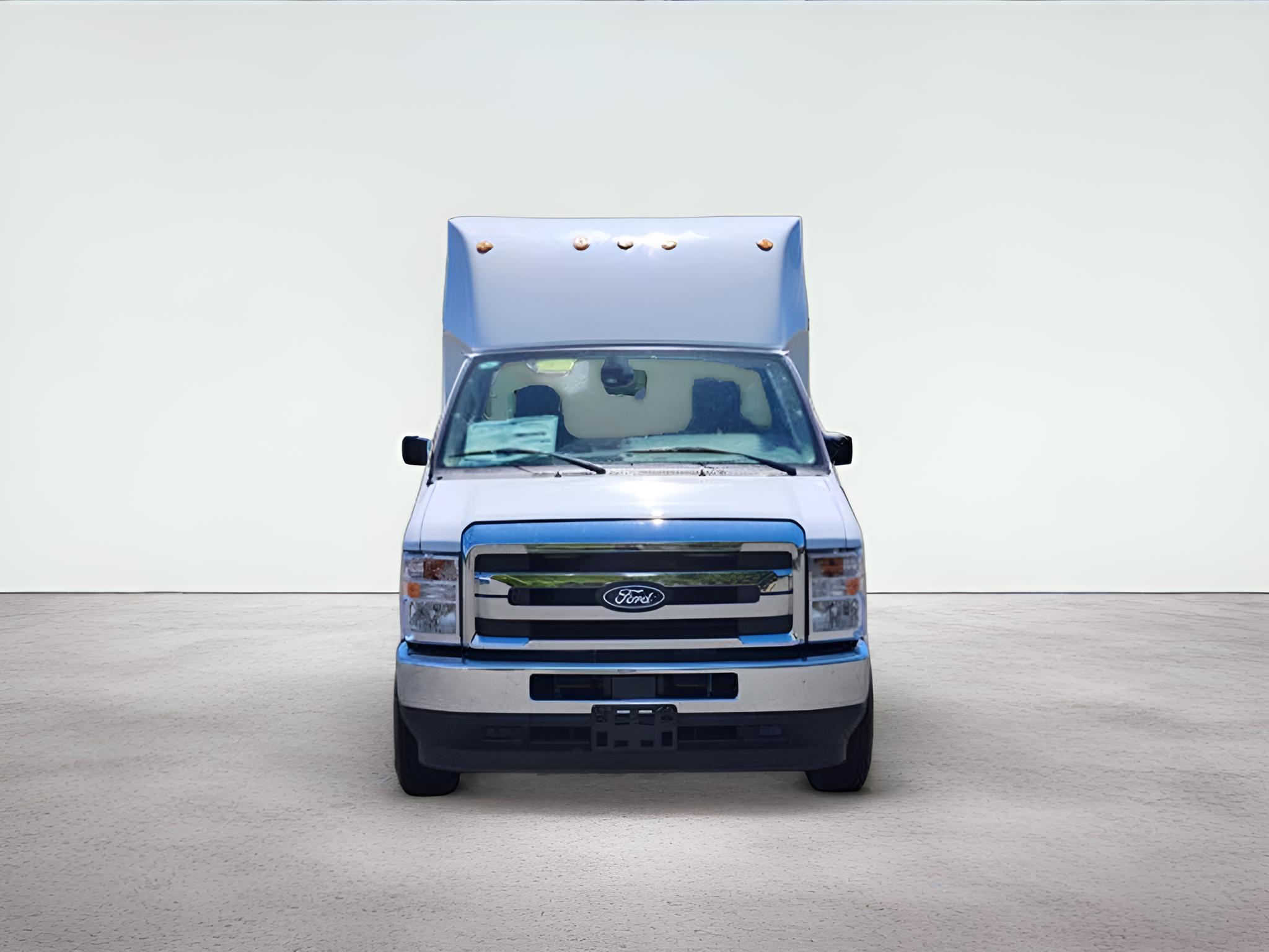 2027 Ford E-350SD Base Cutaway