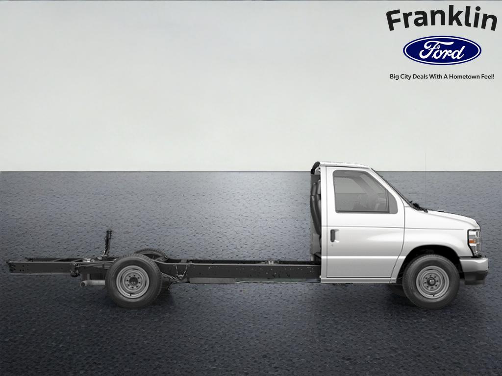 2027 Ford E-350SD Base Cutaway