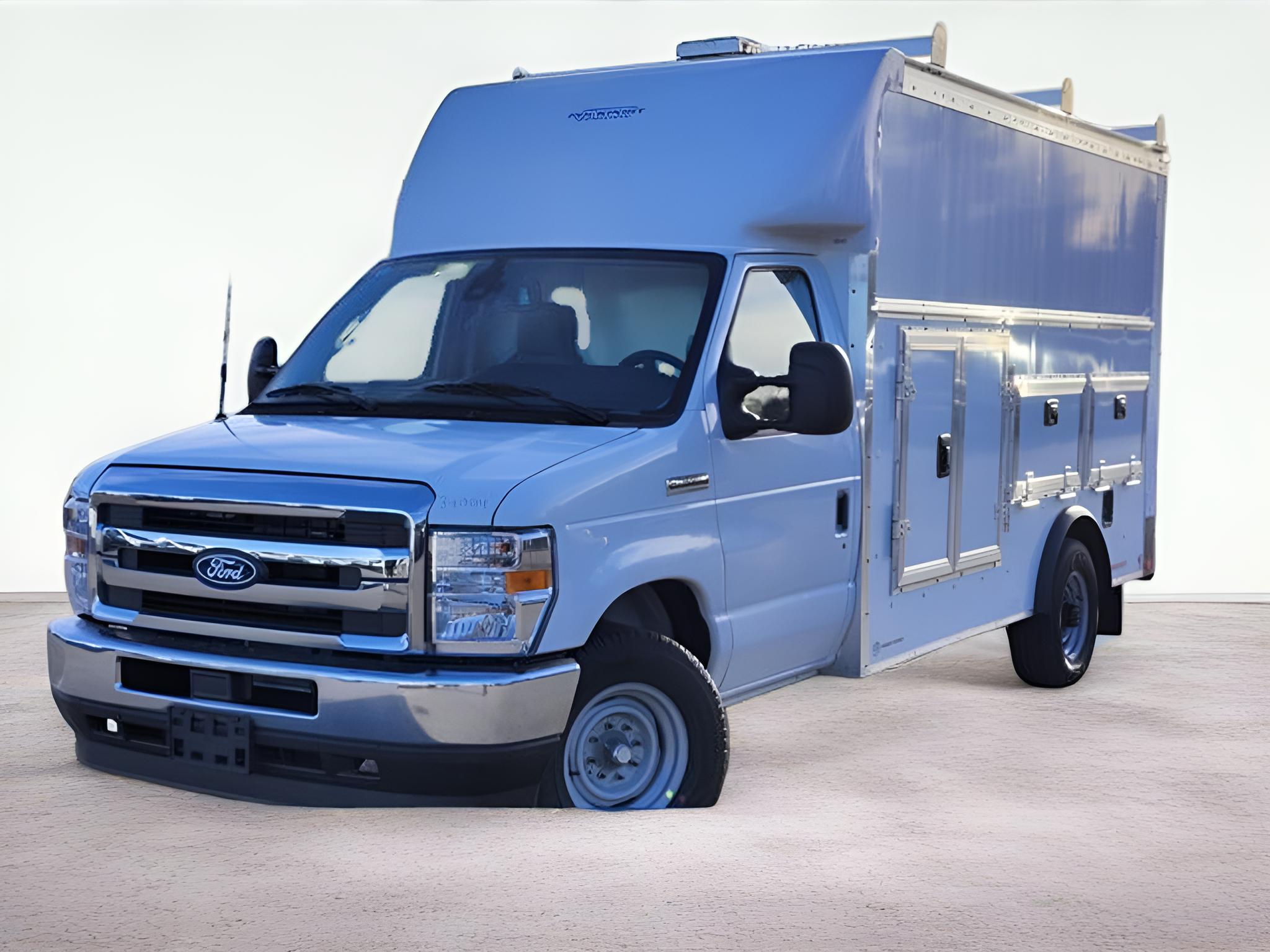 2026 Ford E-350SD Base Cutaway
