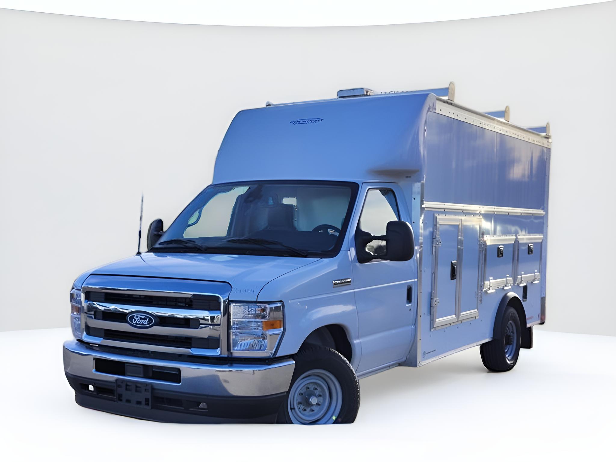2026 Ford E-350SD Base Cutaway