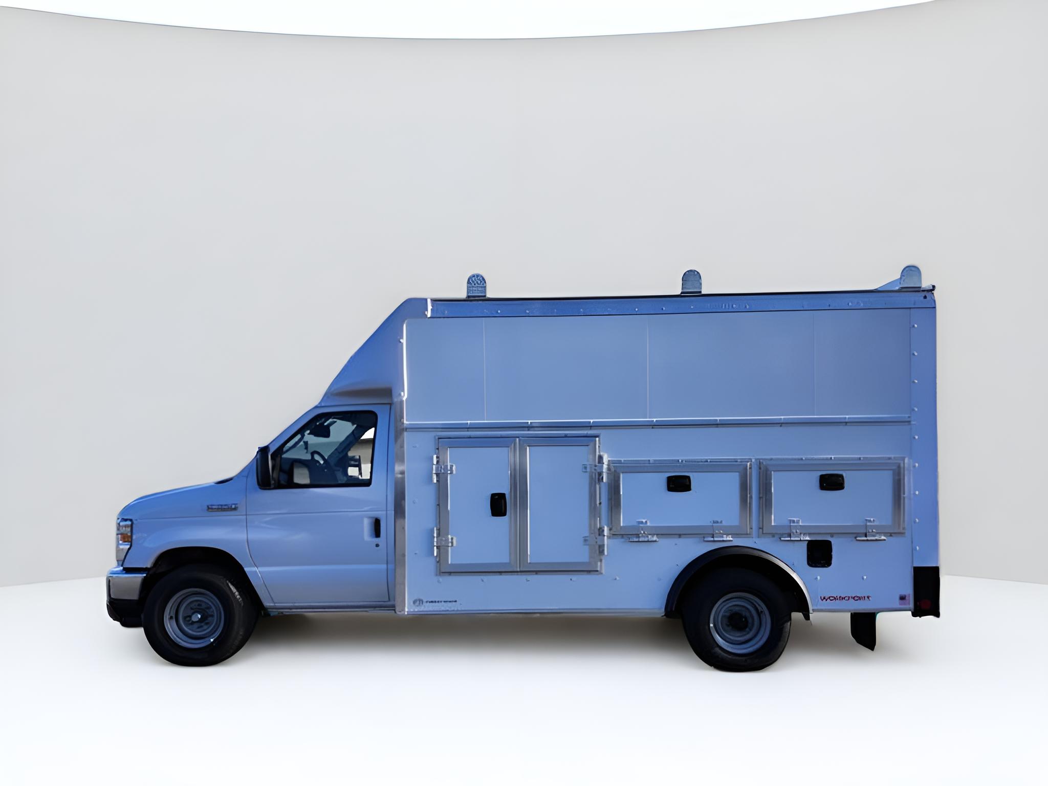 2026 Ford E-350SD Base Cutaway