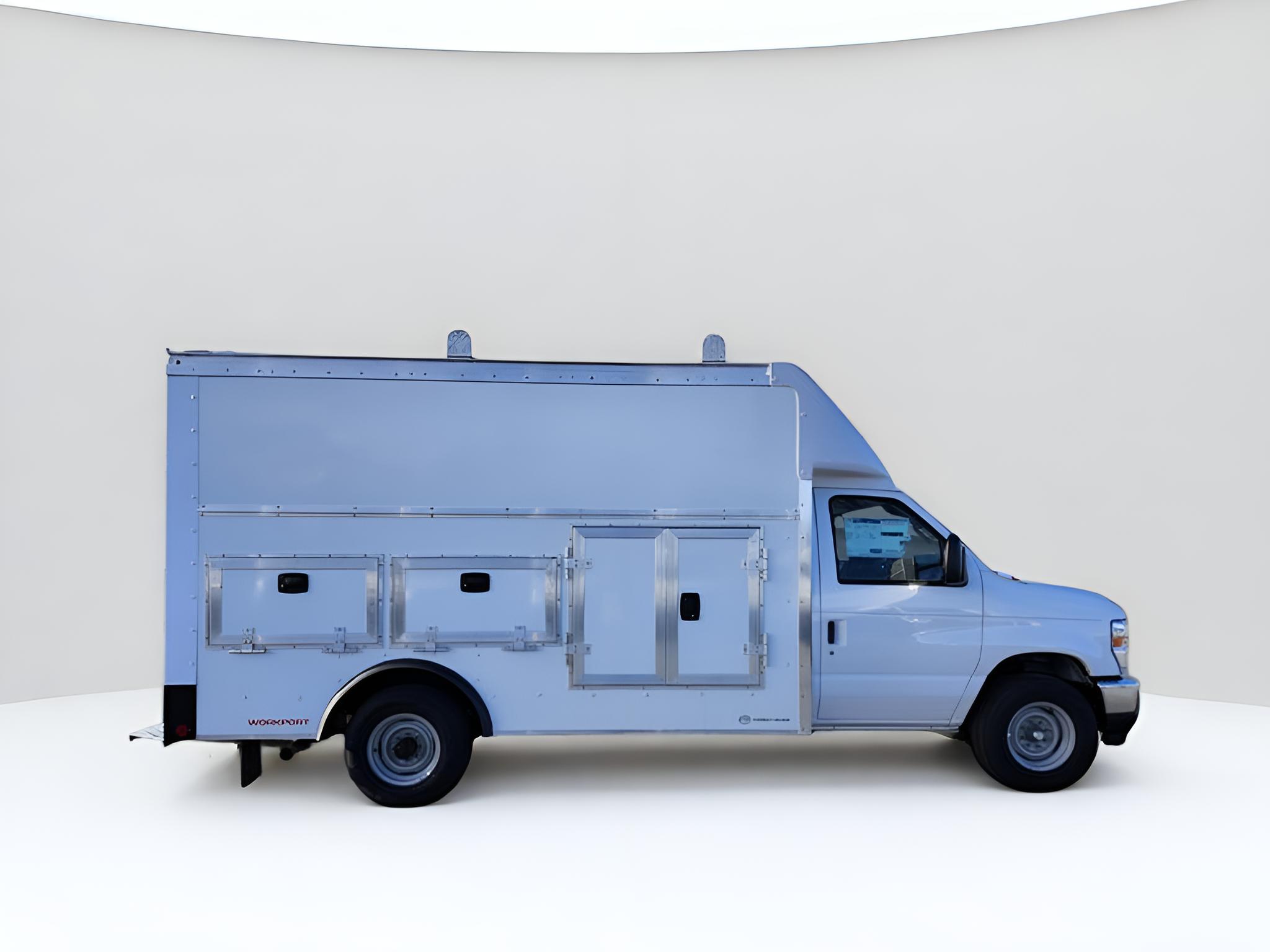 2026 Ford E-350SD Base Cutaway