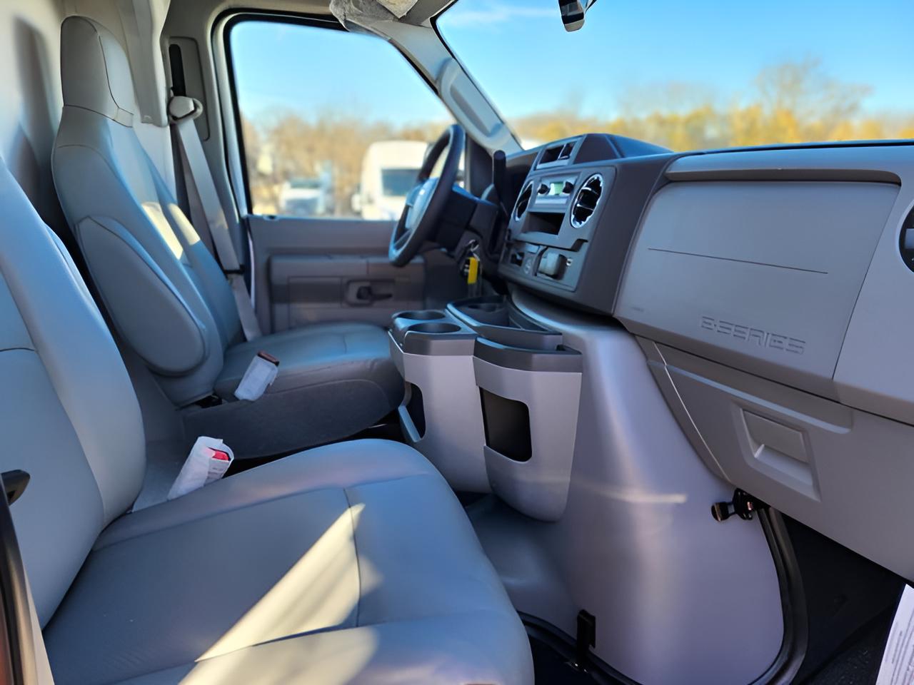 2026 Ford E-350SD Base Cutaway