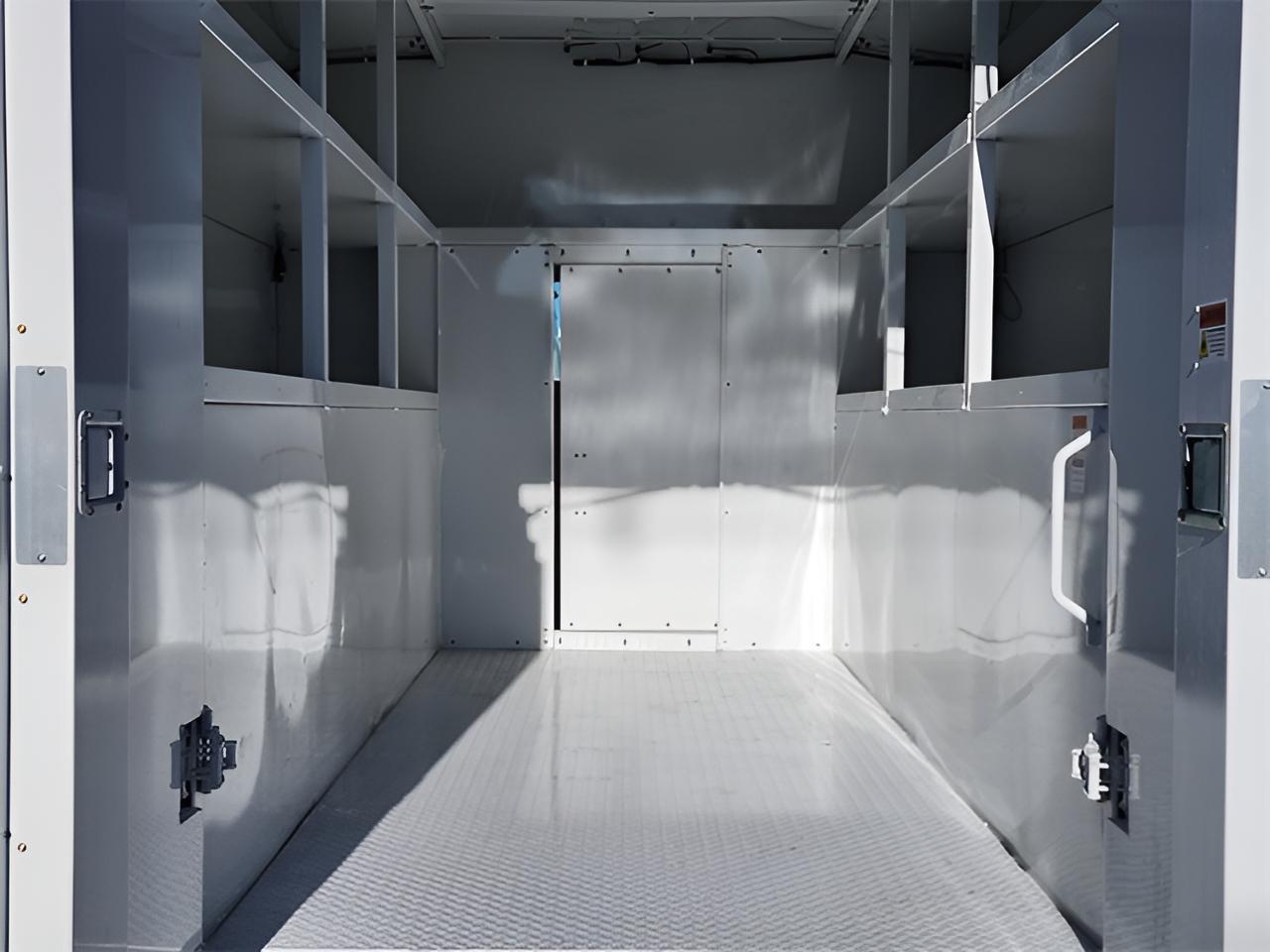 2026 Ford E-350SD Base Cutaway