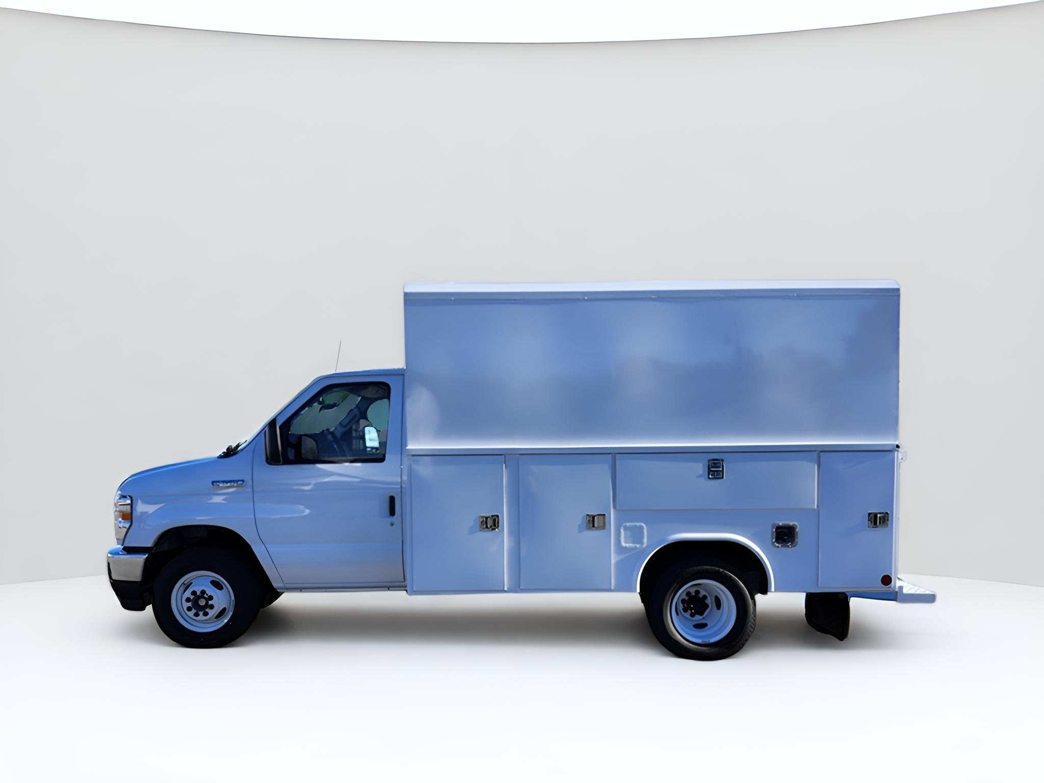 2026 Ford E-350SD Base Cutaway