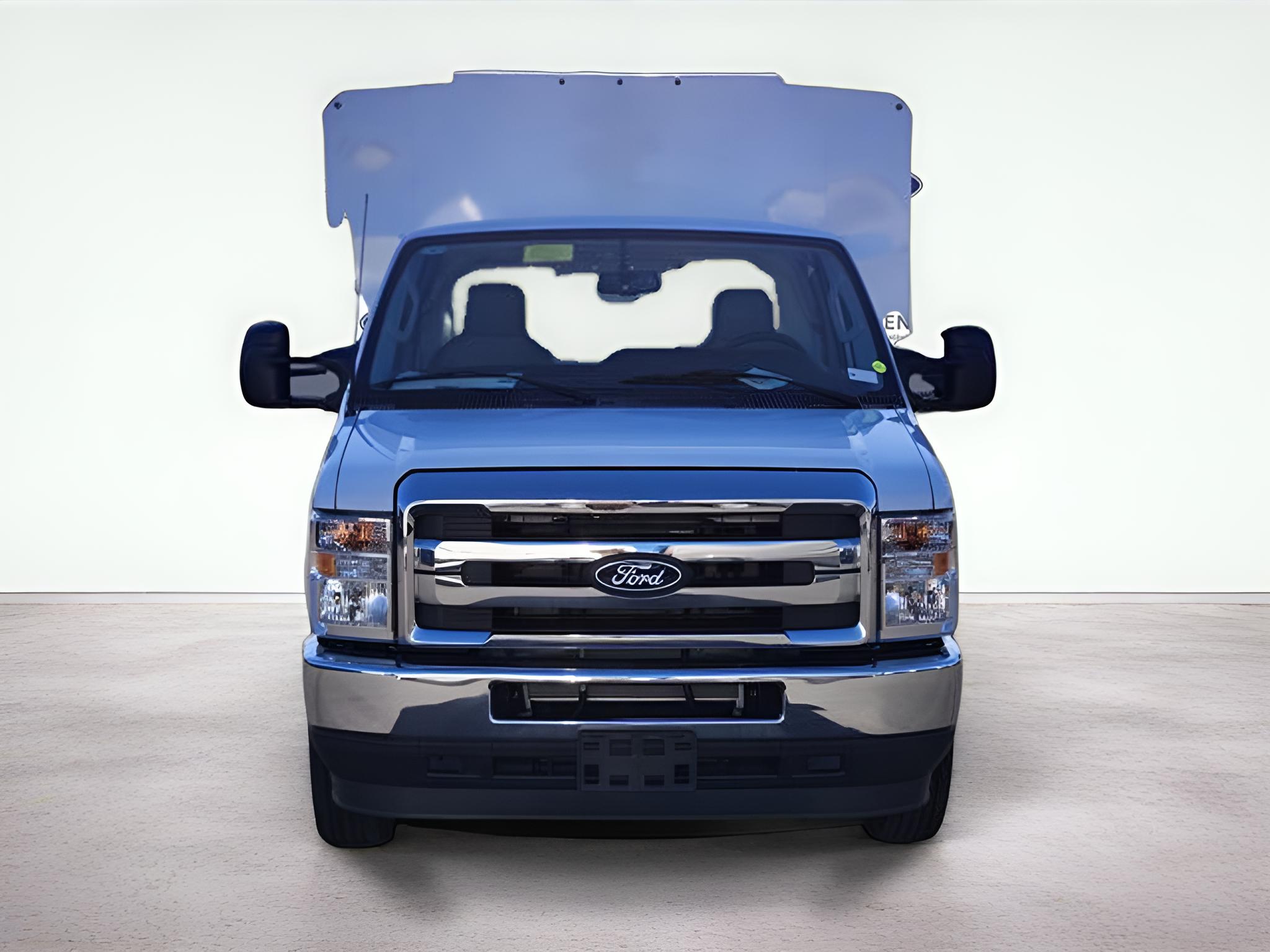 2026 Ford E-350SD Base Cutaway