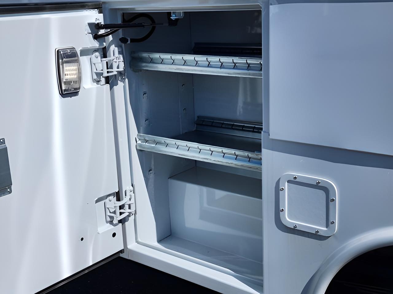 2026 Ford E-350SD Base Cutaway