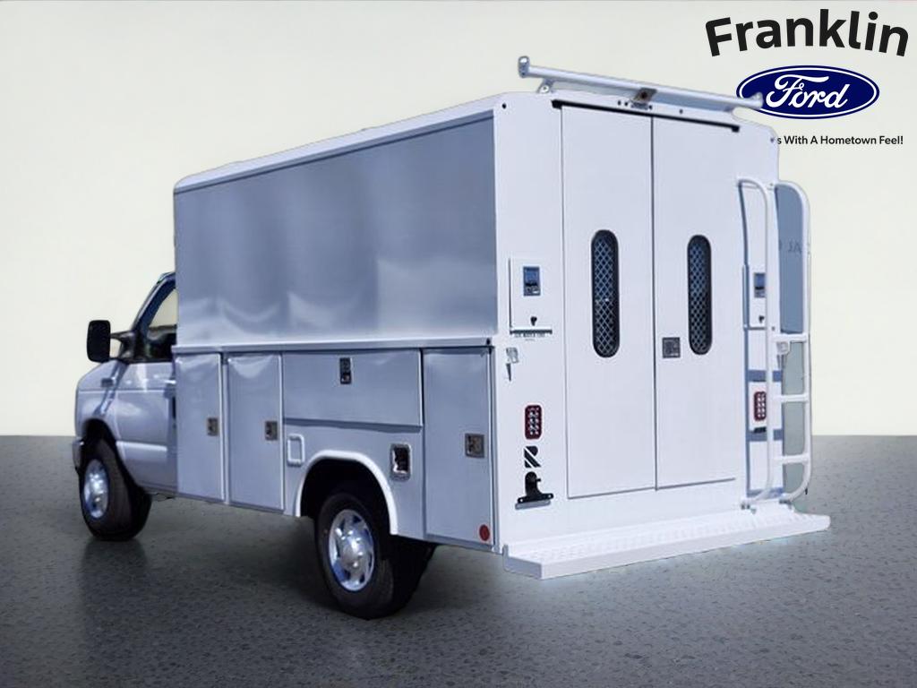 2026 Ford E-350SD Base Cutaway