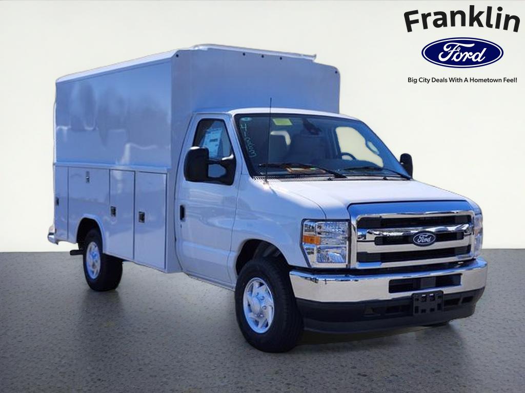 2026 Ford E-350SD Base Cutaway
