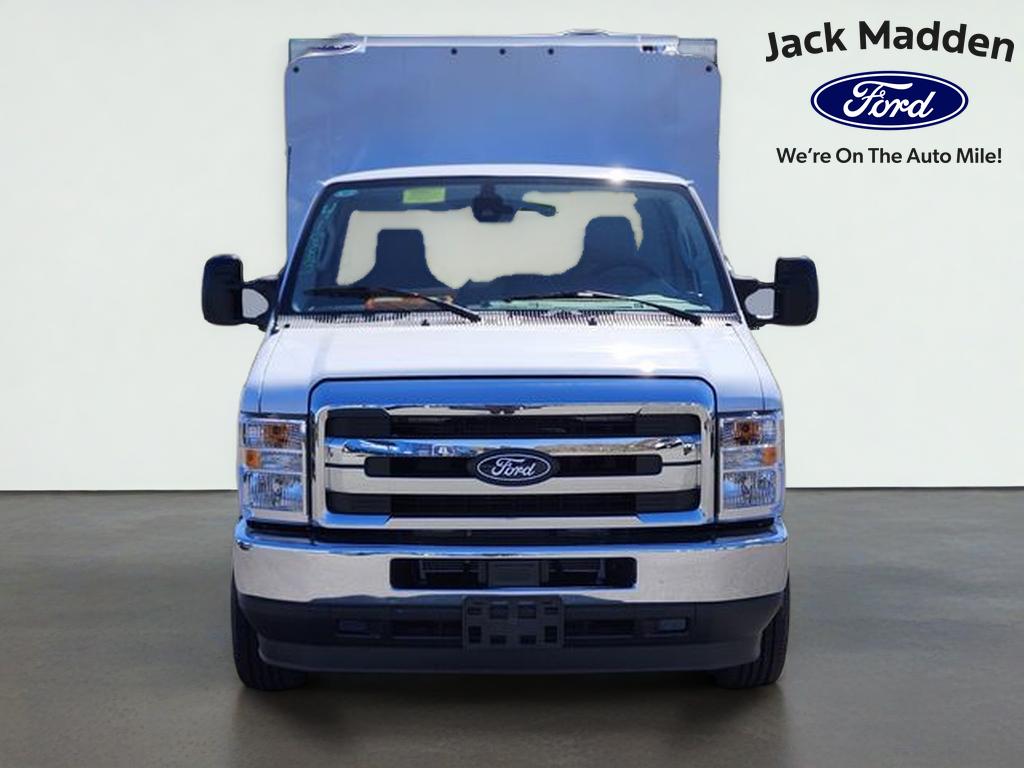 2026 Ford E-350SD Base Cutaway