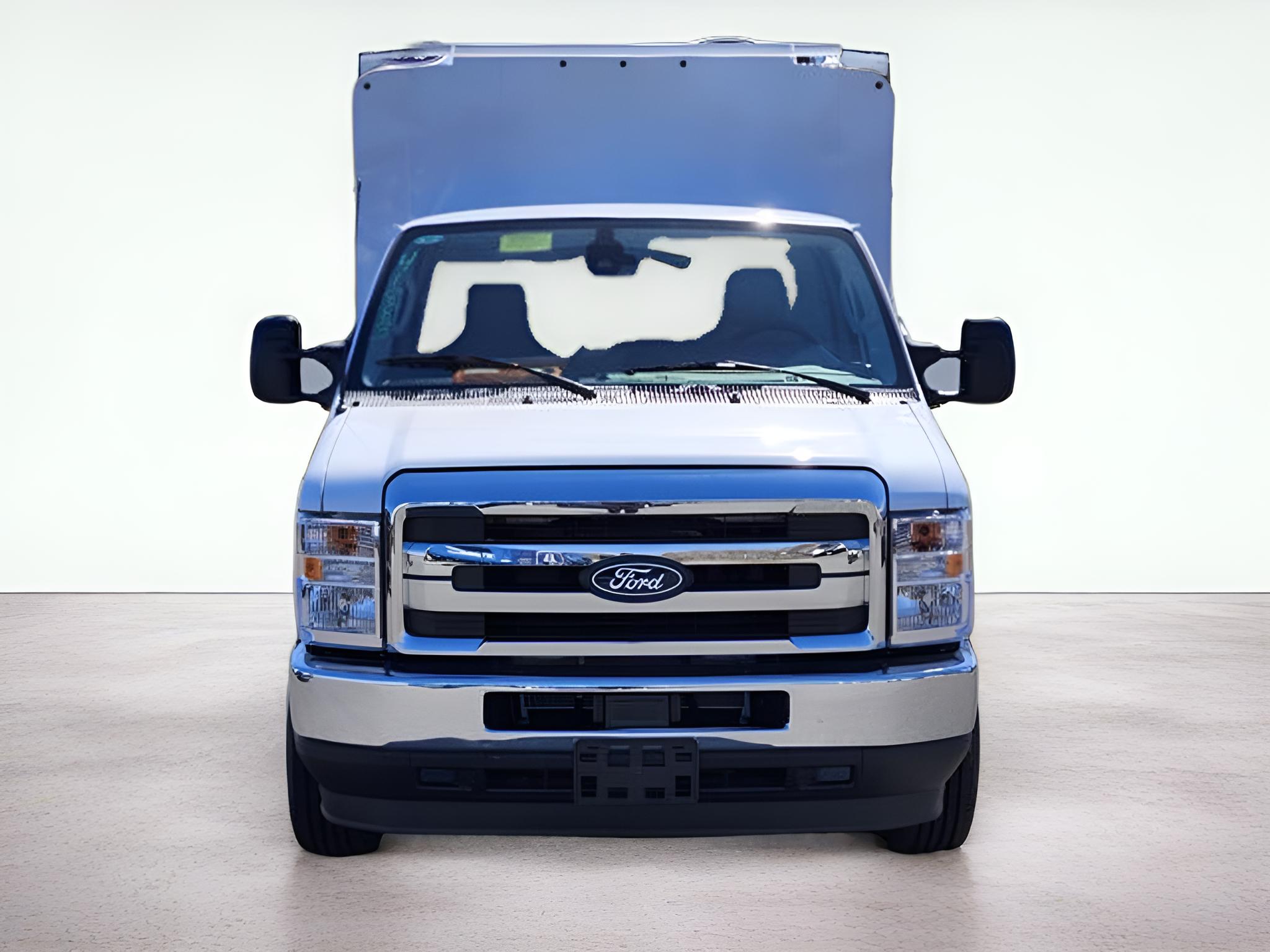 2026 Ford E-350SD Base Cutaway