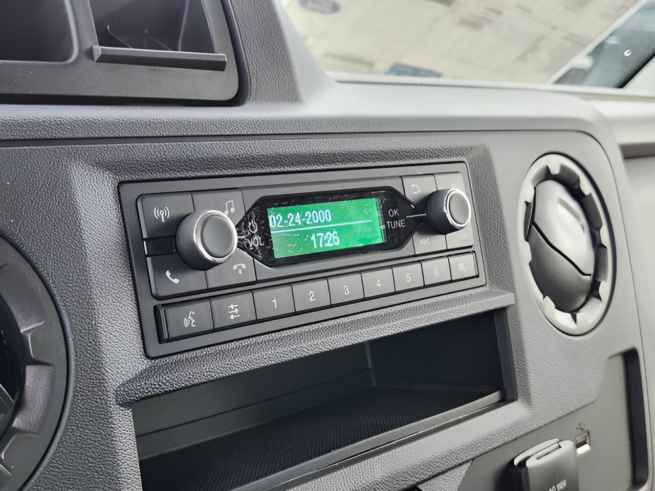 2026 Ford E-450SD Base DRW