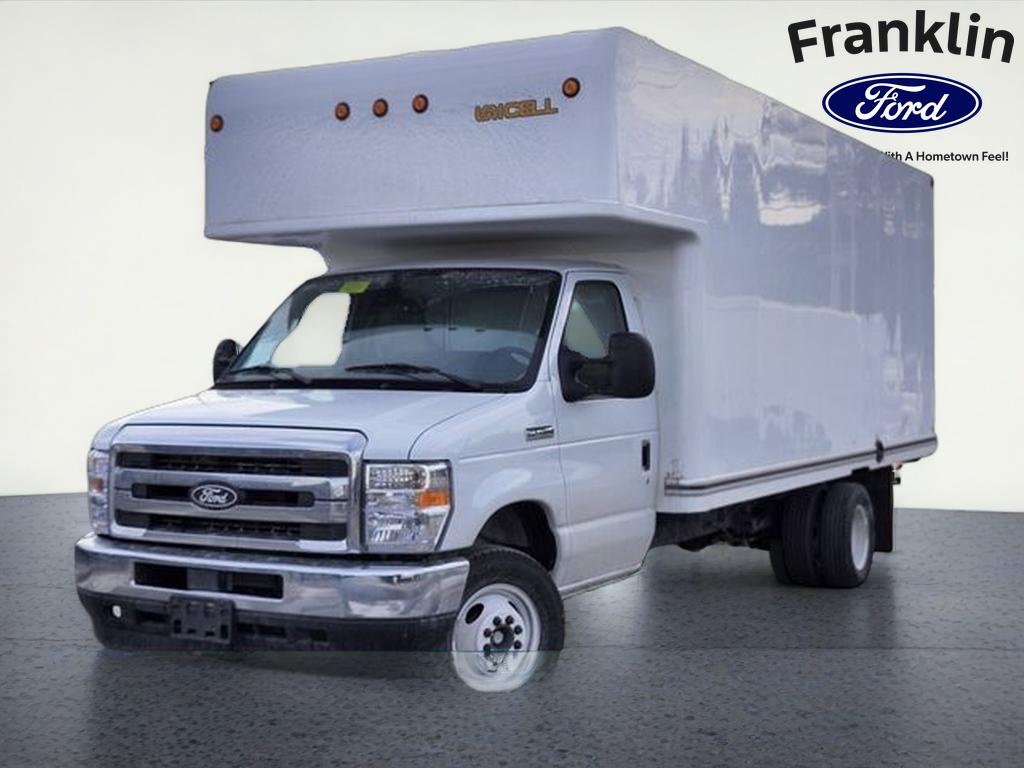 2026 Ford E-450SD Base DRW
