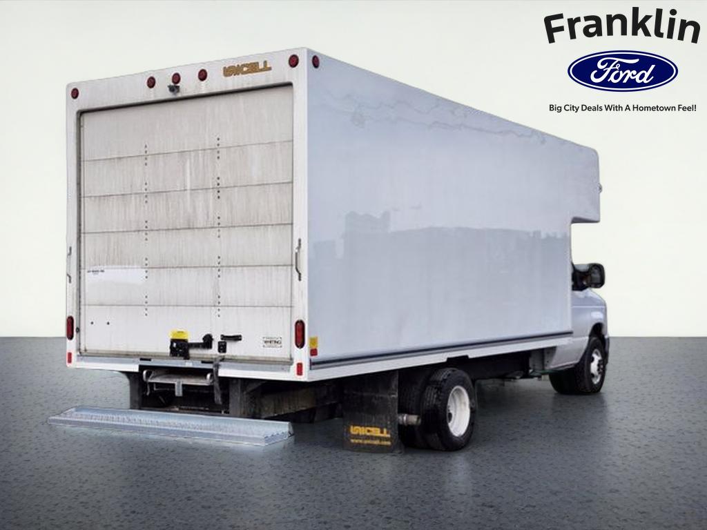 2026 Ford E-450SD Base DRW