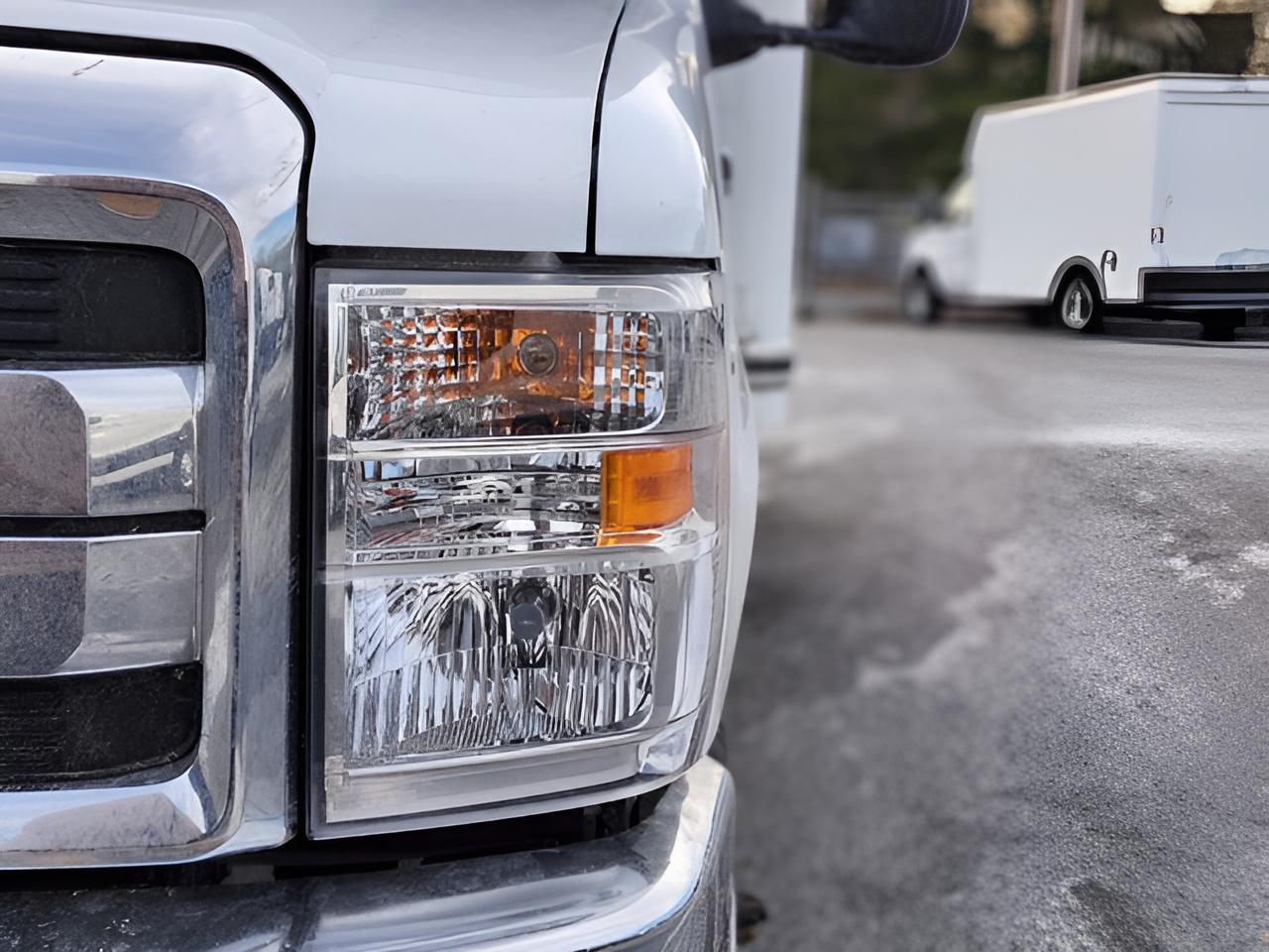 2026 Ford E-450SD Base DRW