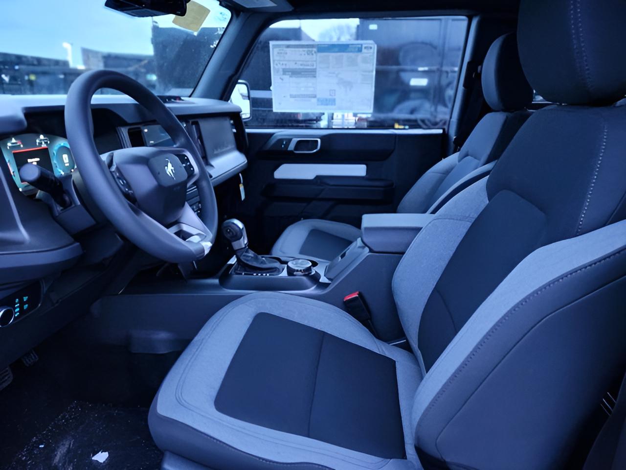 2025 Ford Bronco Base