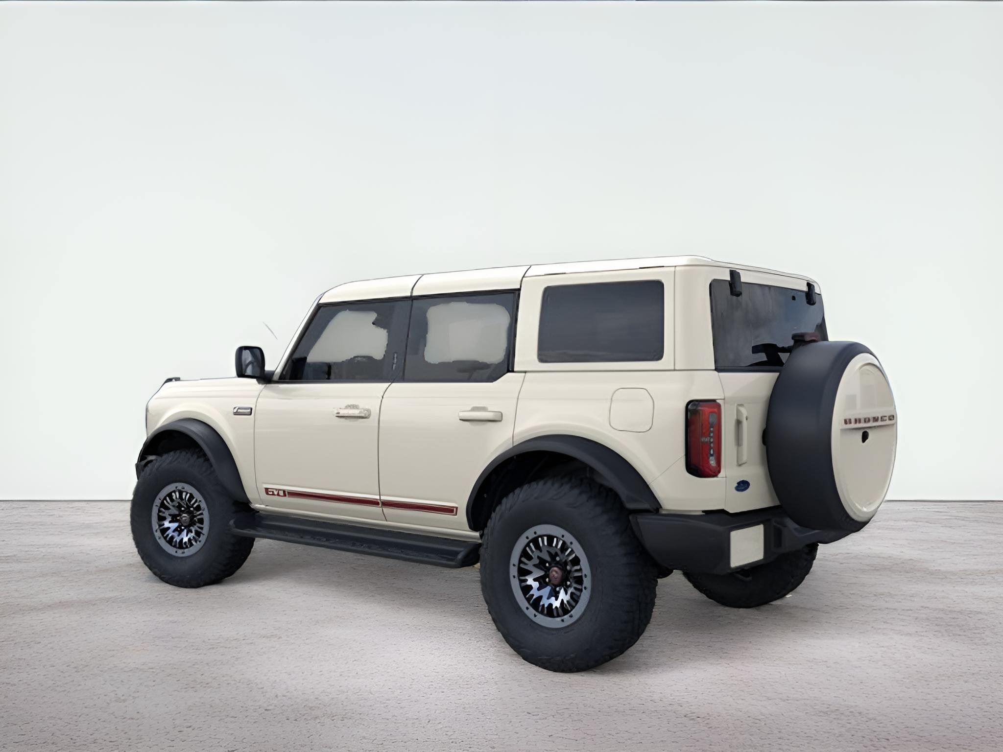 2026 Ford Bronco Outer Banks