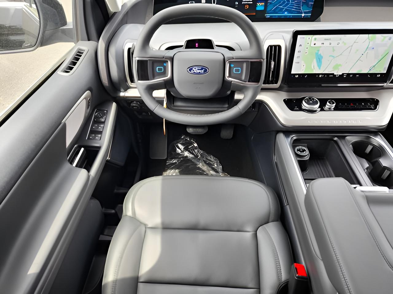 2026 Ford Expedition Active