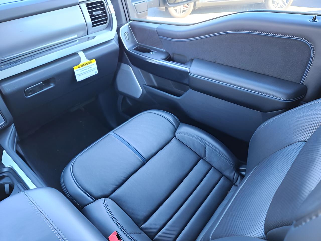 2025 Ford F-350SD Platinum