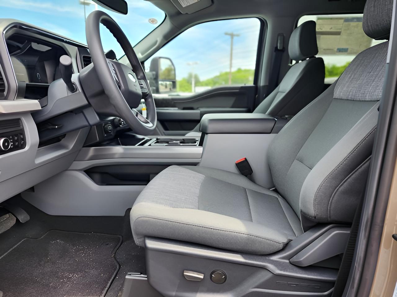 2026 Ford F-350SD XLT