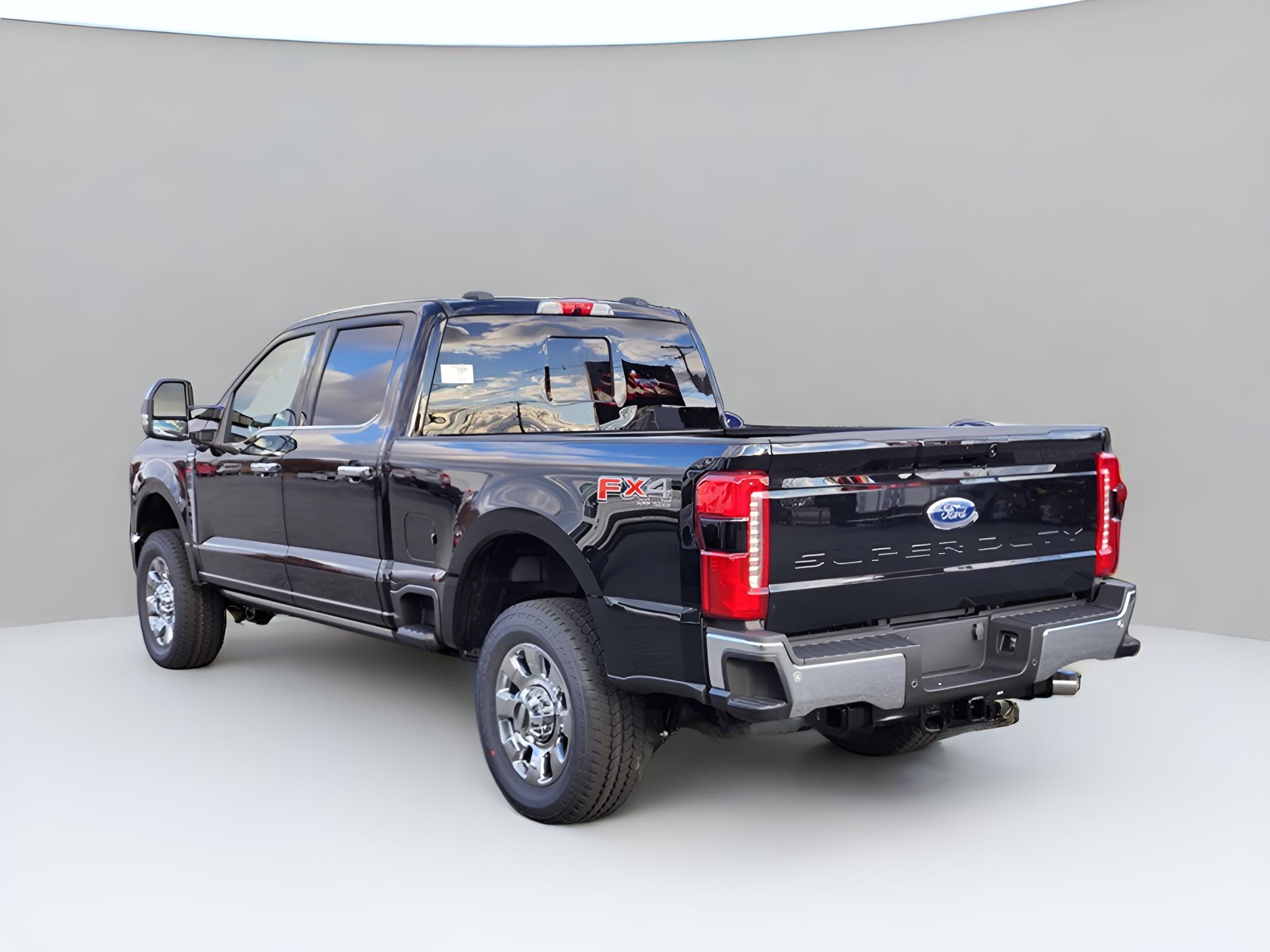 2026 Ford F-350SD Lariat