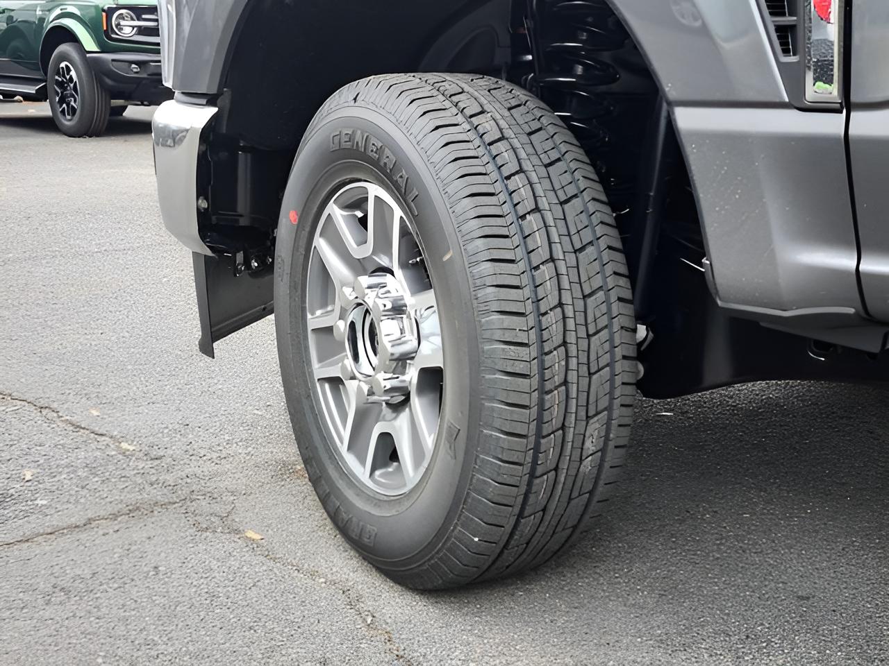 2026 Ford F-350SD Lariat