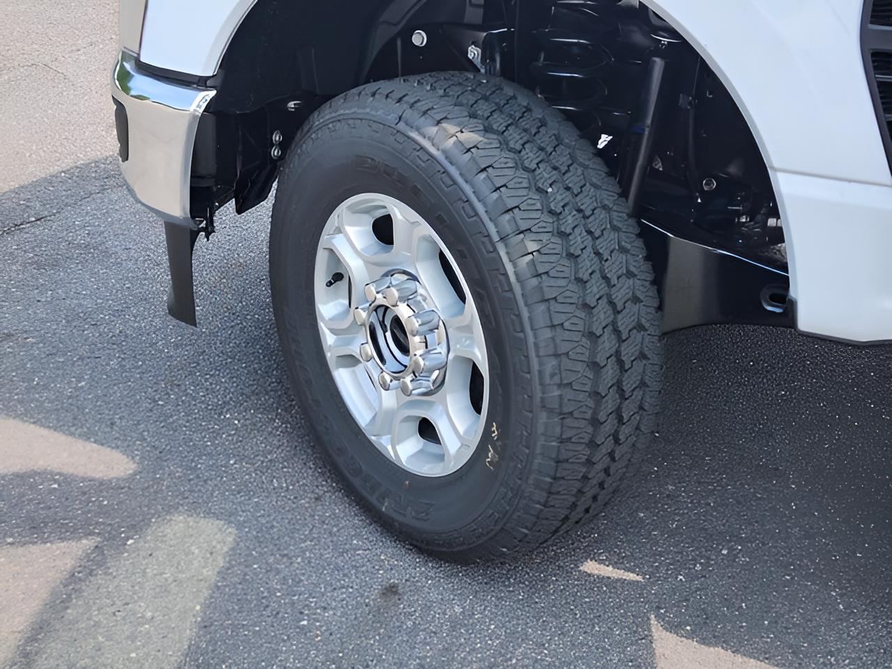 2026 Ford F-350SD XLT
