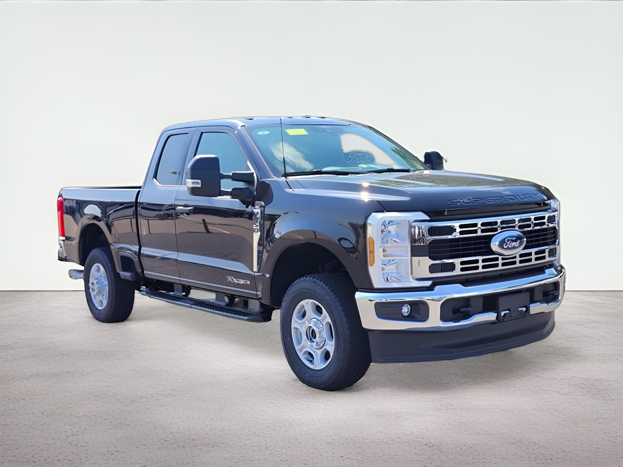 2026 Ford F-350SD XLT