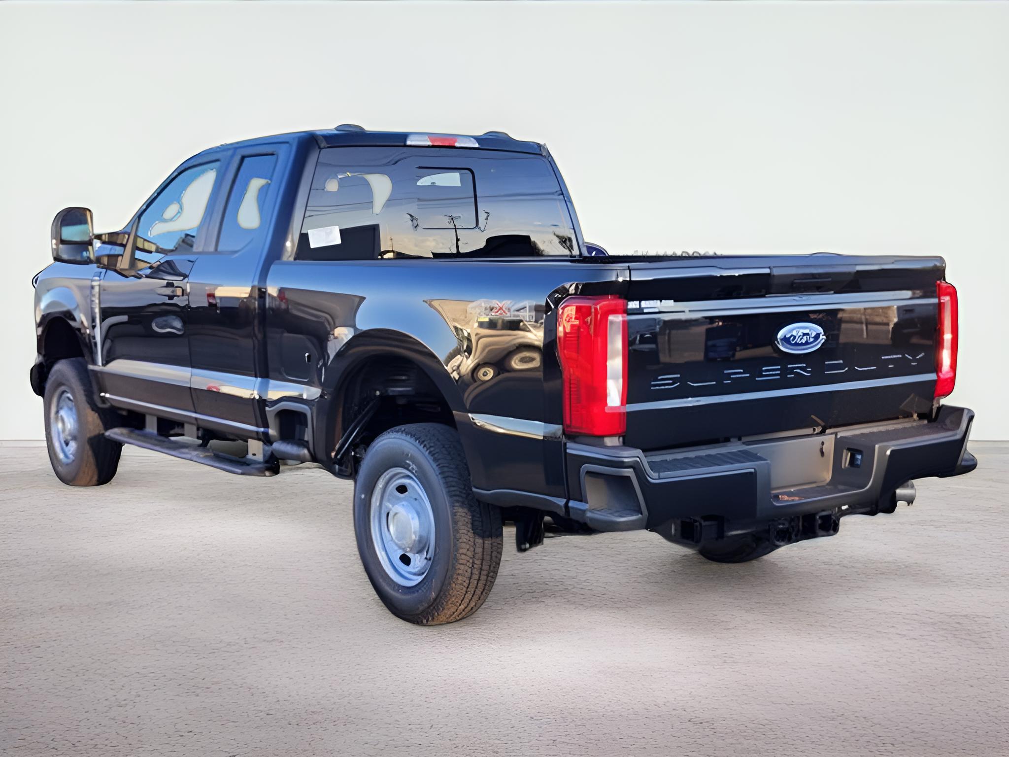 2026 Ford F-350SD XLT