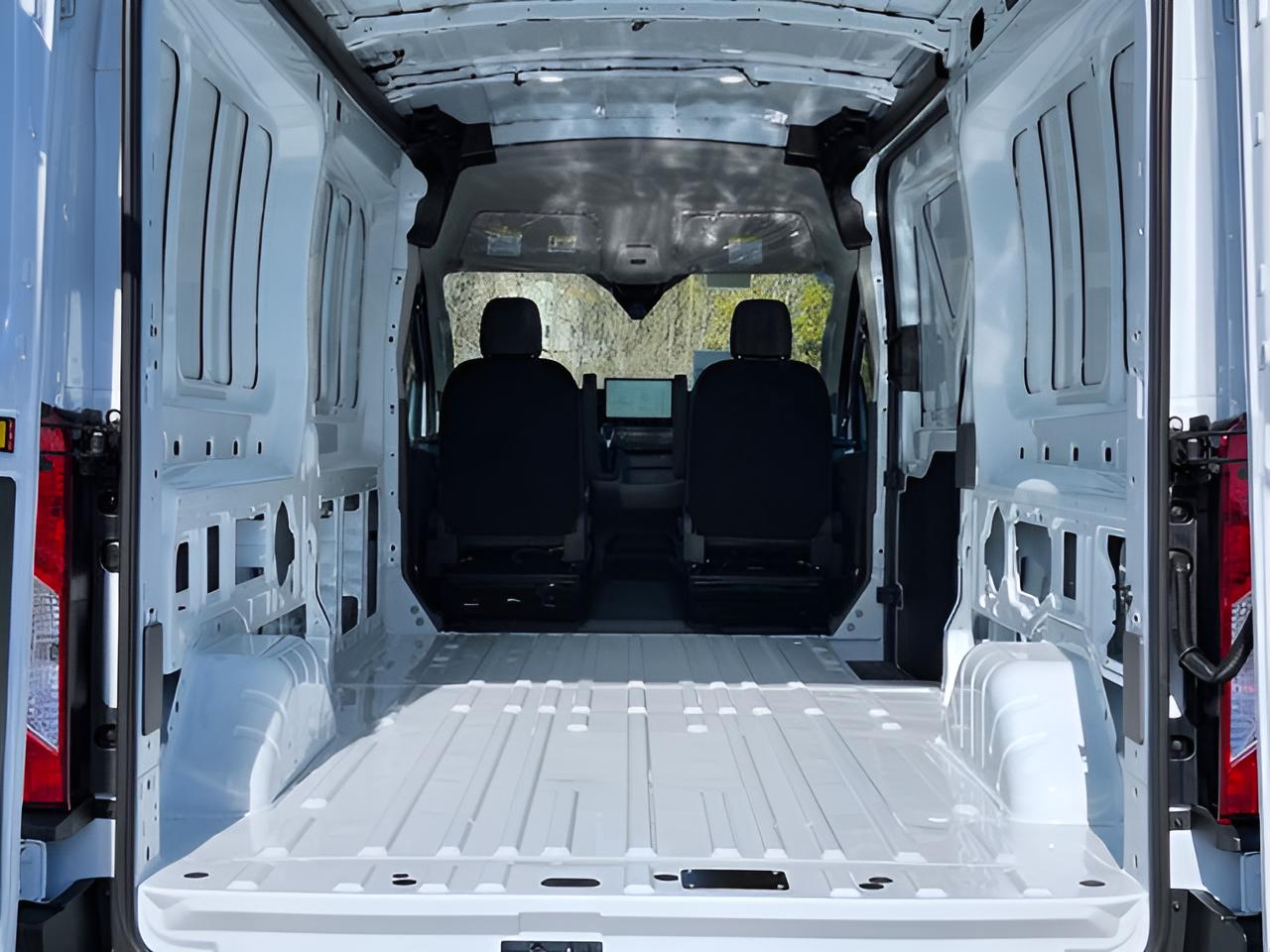 2026 Ford Transit-250 Base