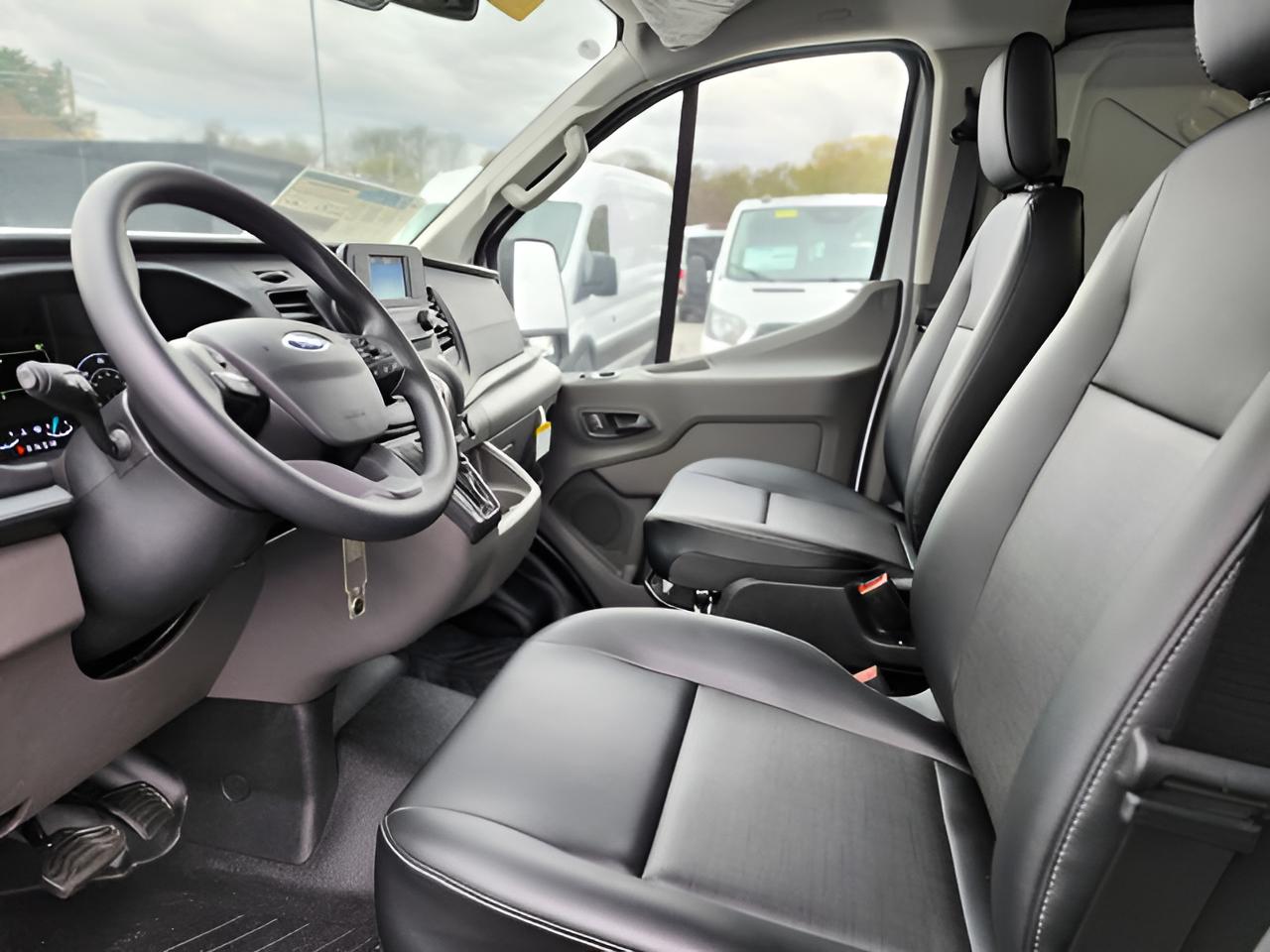 2024 Ford Transit-250 Base Low Roof Cargo