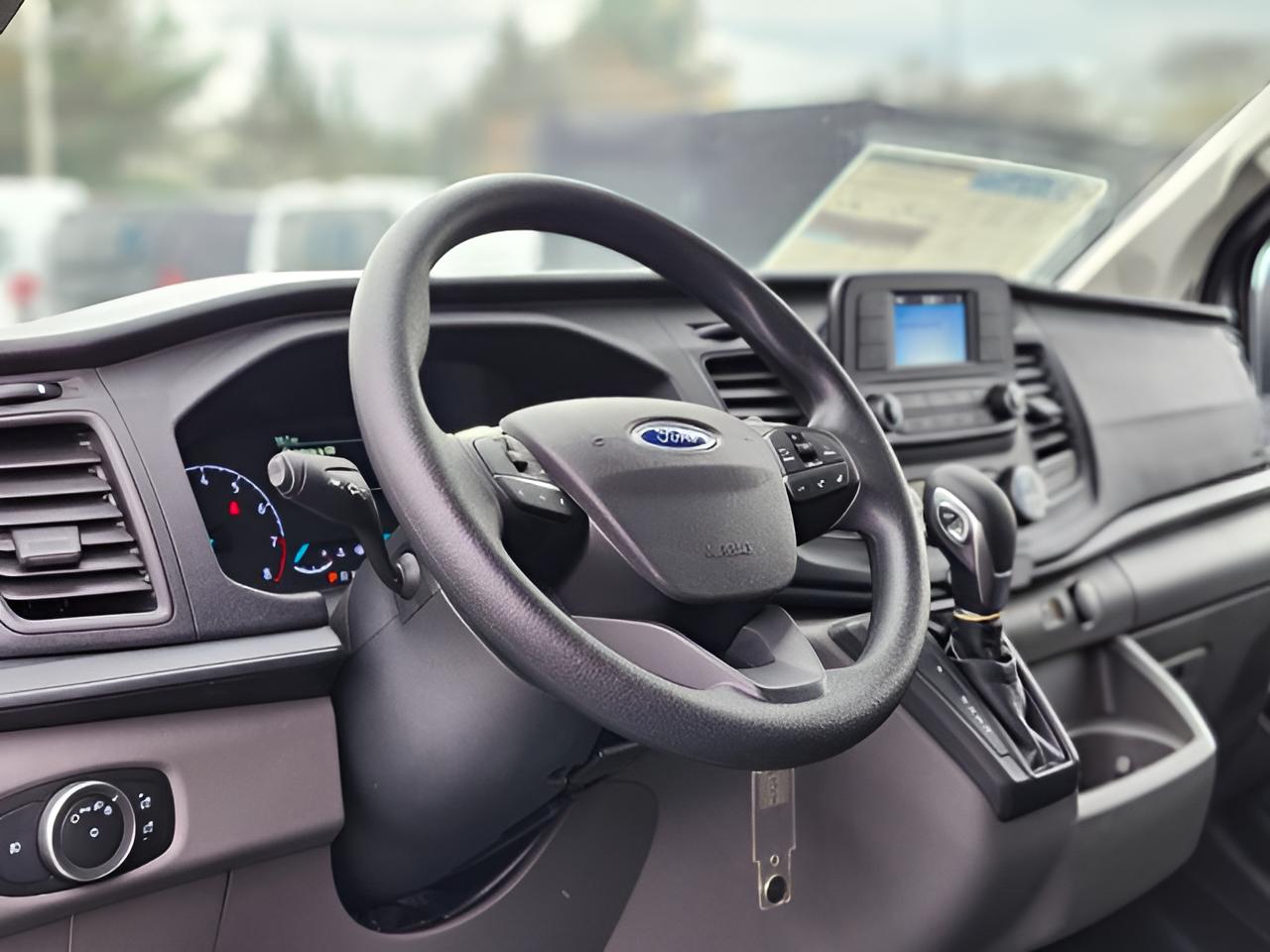 2024 Ford Transit-250 Base Low Roof Cargo