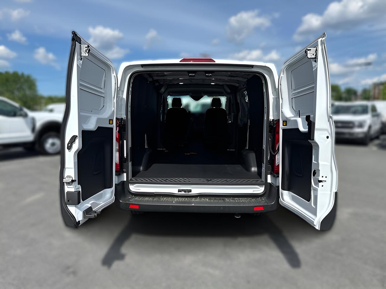 2025 Ford Transit-250 Base