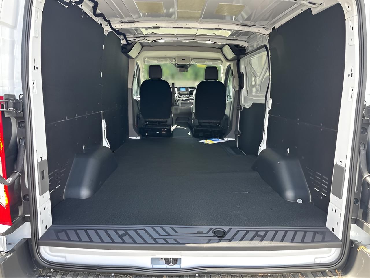 2024 Ford Transit-250 Base Low Roof Cargo