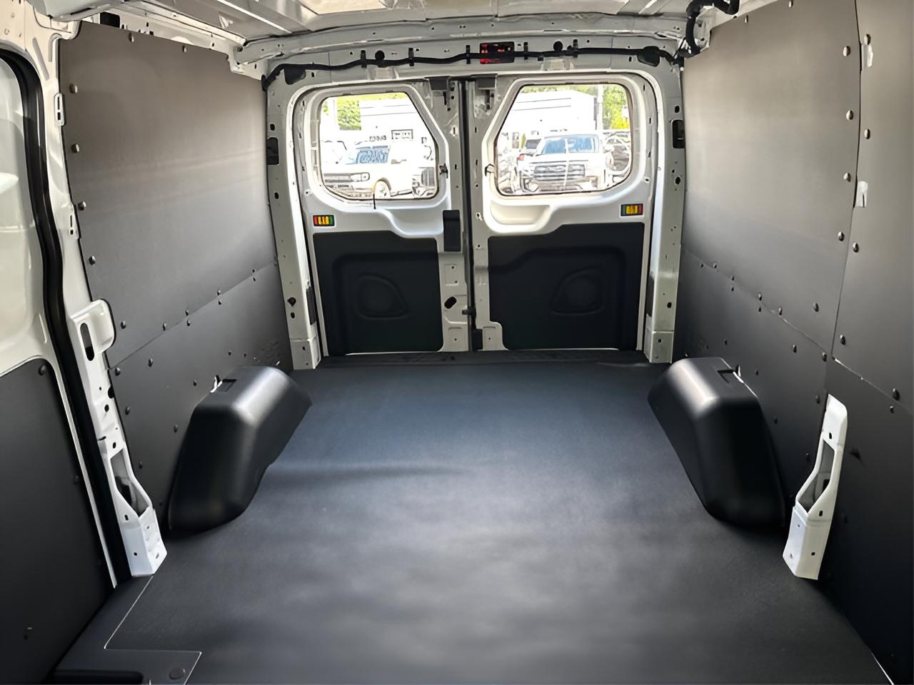 2024 Ford Transit-250 Base Low Roof Cargo