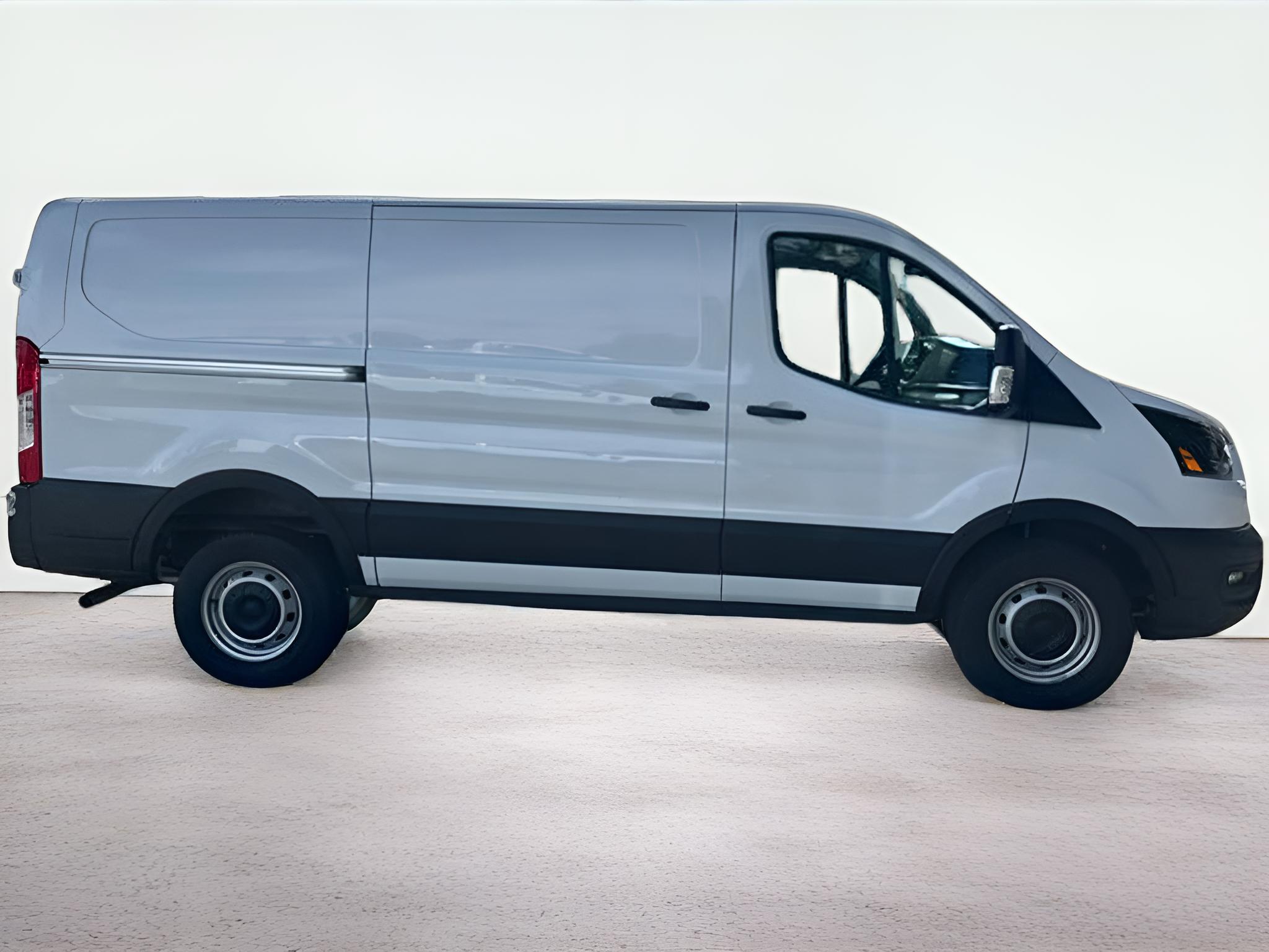 2024 Ford Transit-250 Base Low Roof Cargo