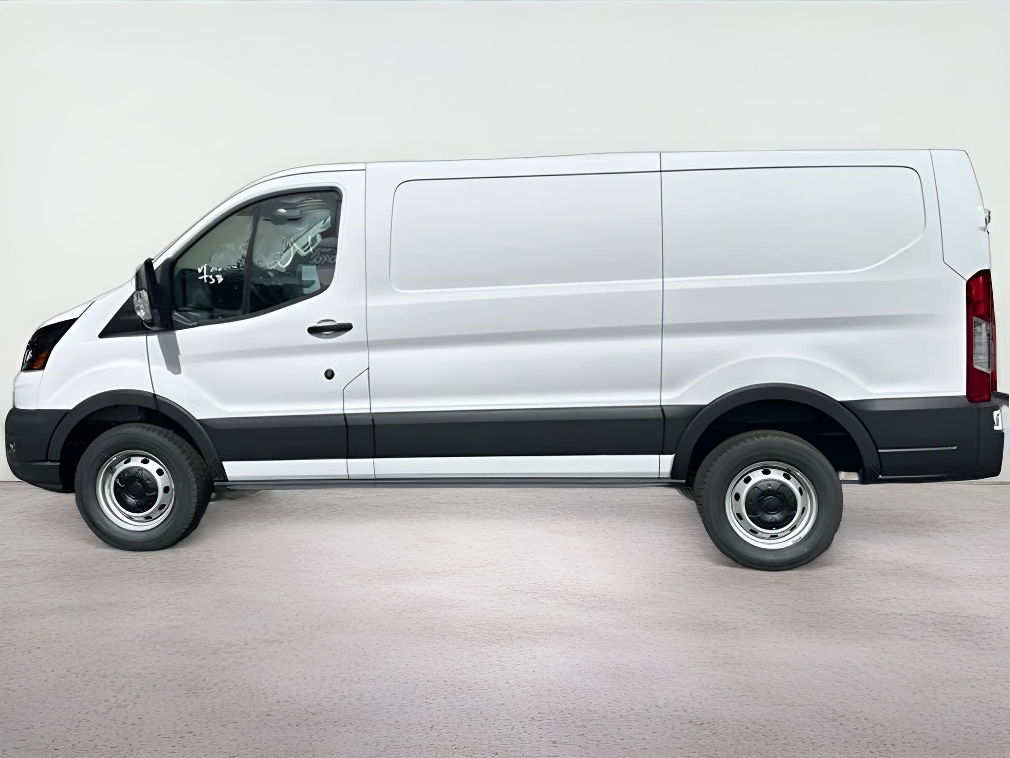 2024 Ford Transit-250 Base Low Roof Cargo