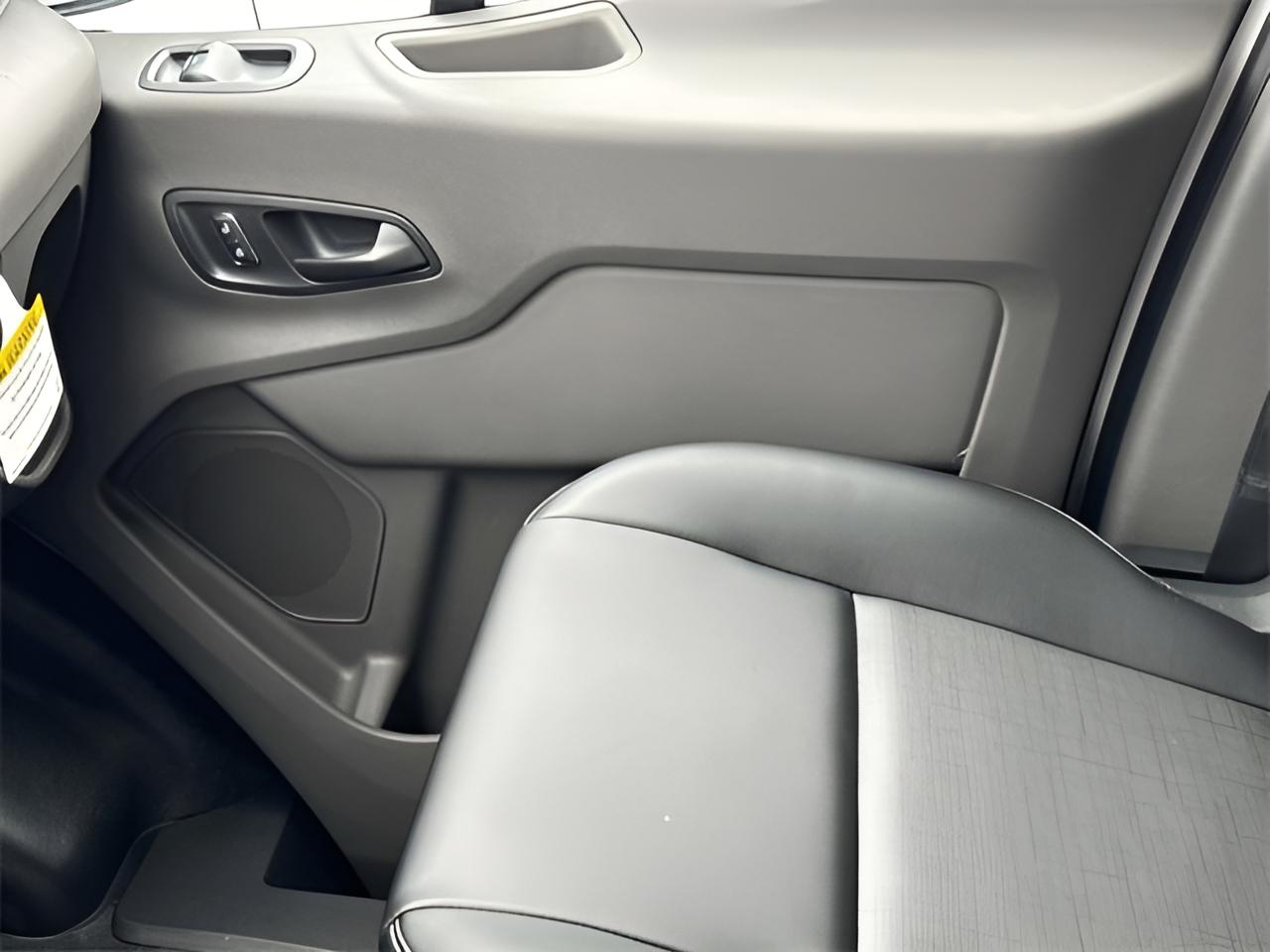 2024 Ford Transit-250 Base Low Roof Cargo