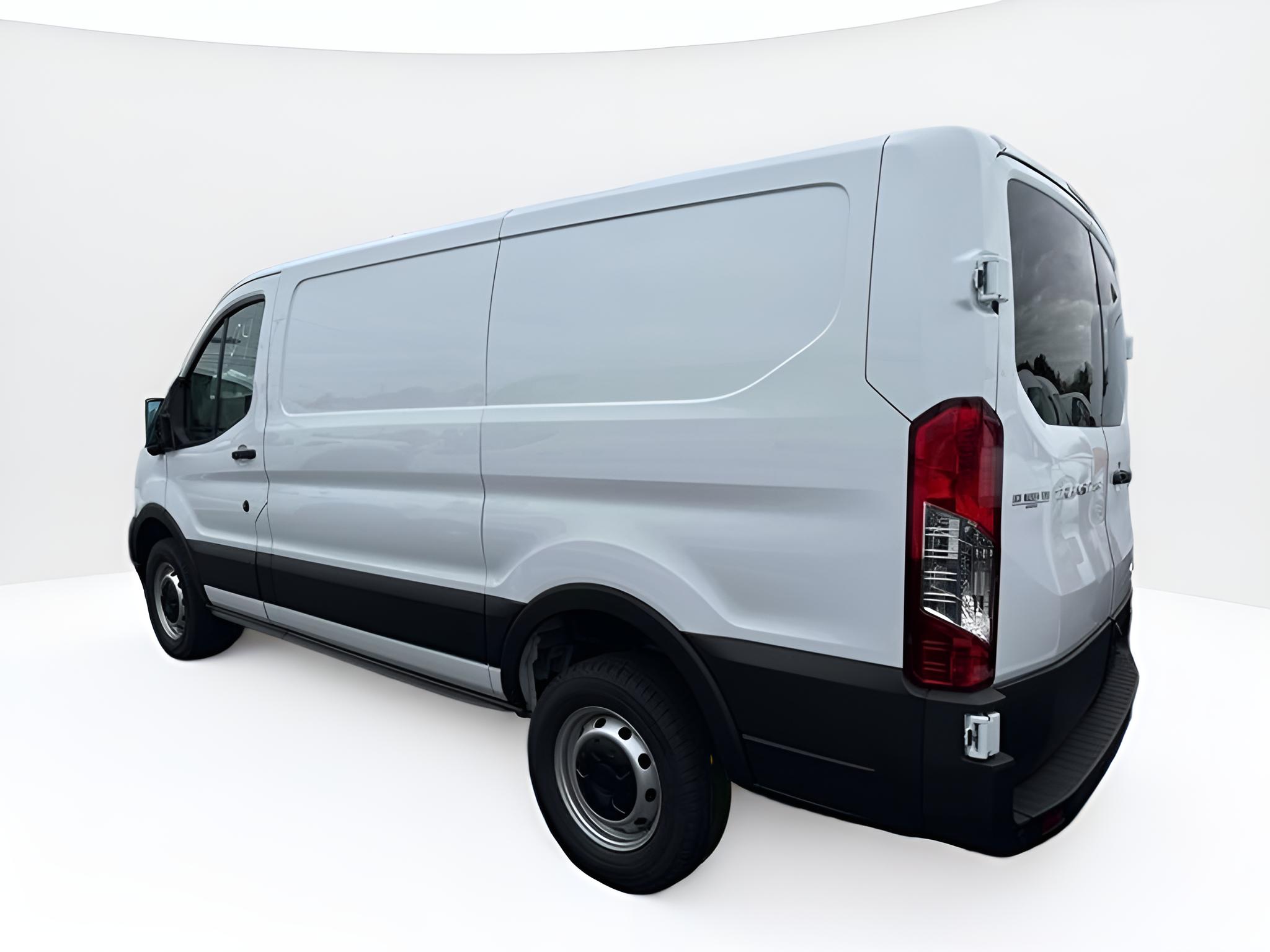 2024 Ford Transit-250 Base Low Roof Cargo