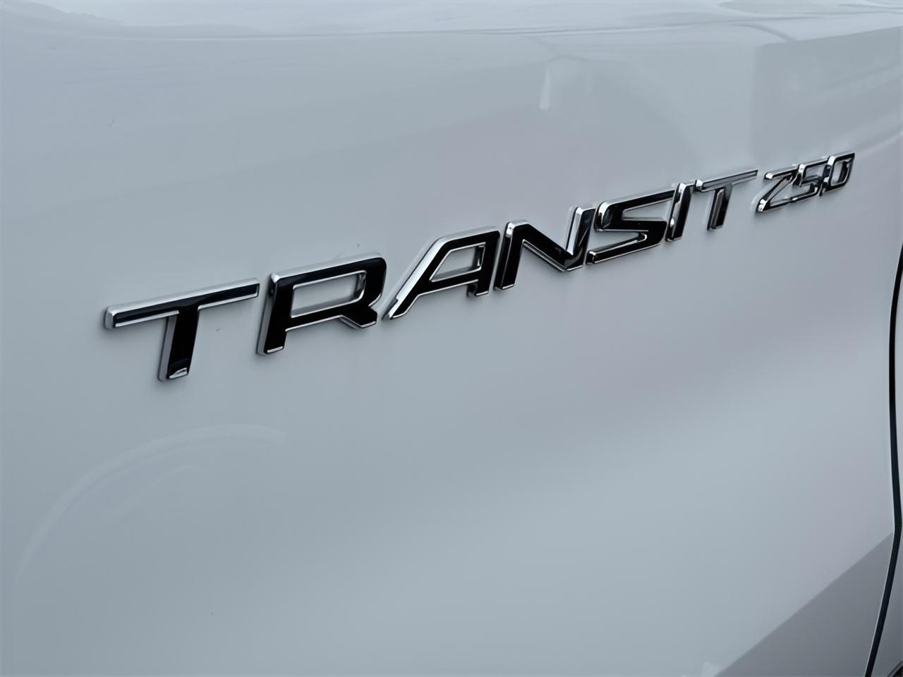 2024 Ford Transit-250 Base Low Roof Cargo