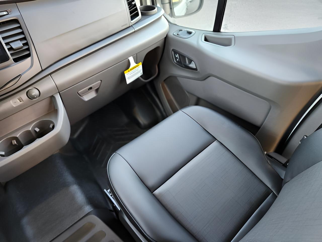 2024 Ford Transit-250 Base Low Roof Cargo