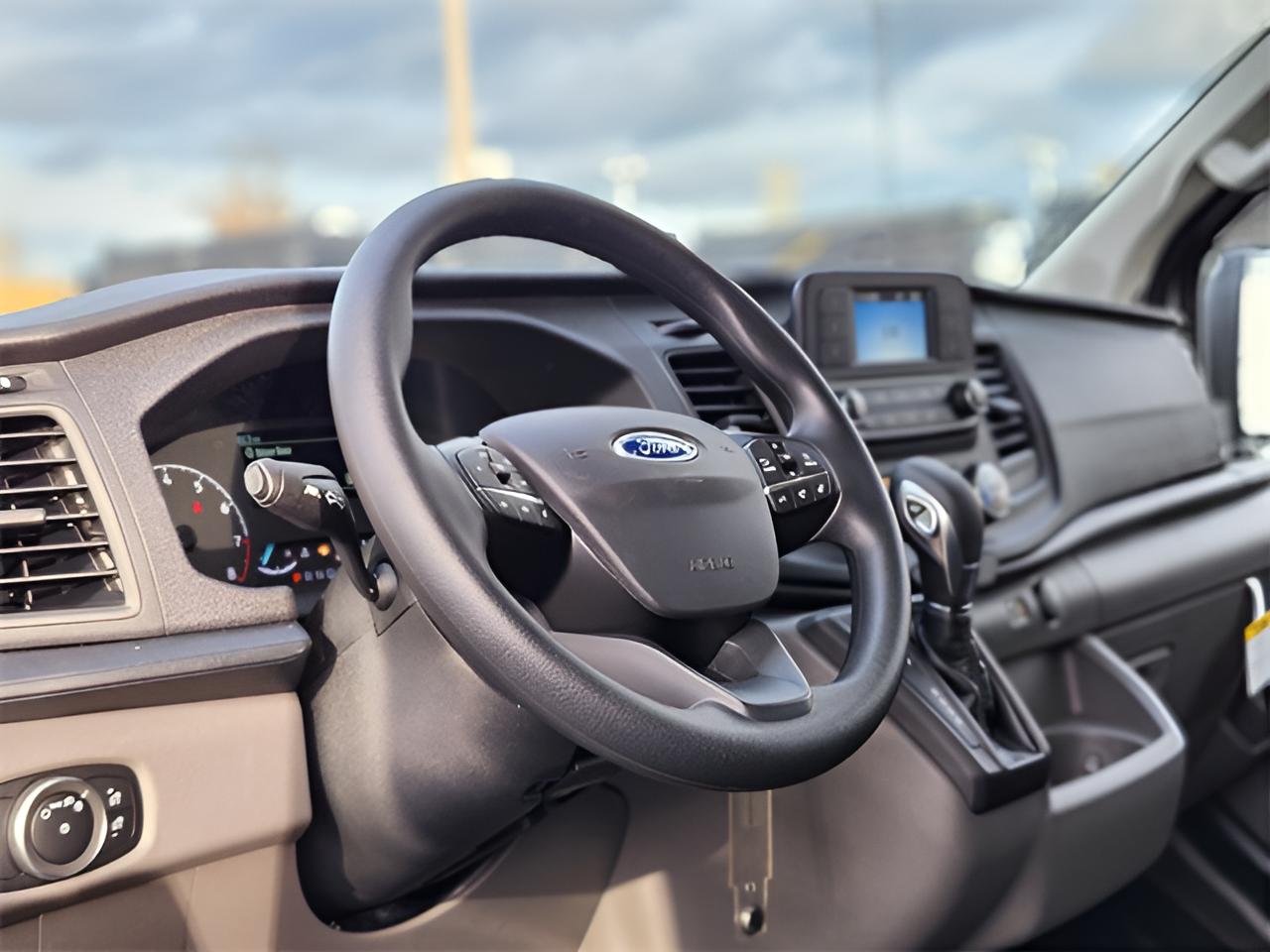 2024 Ford Transit-250 Base Low Roof Cargo