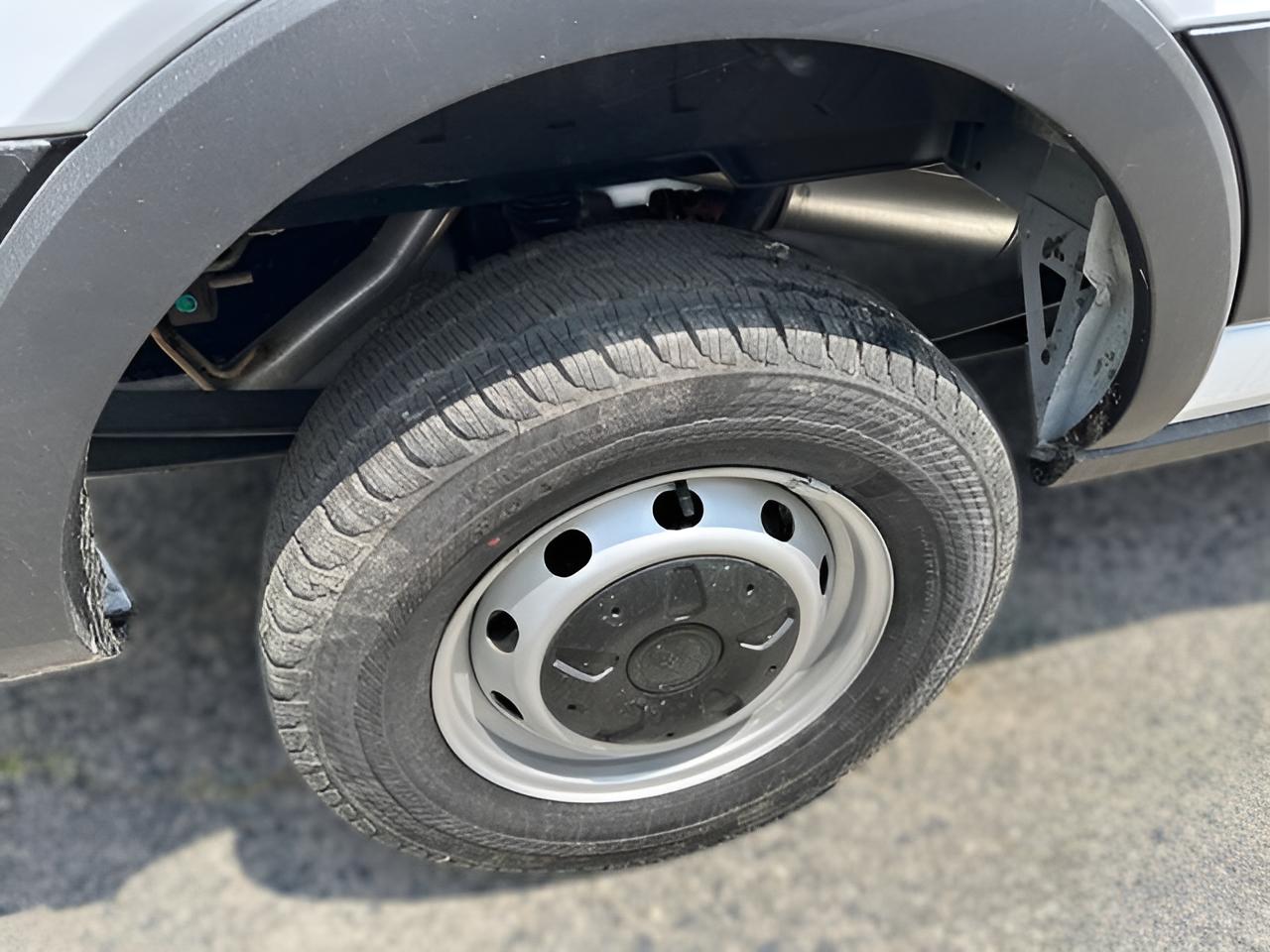 2024 Ford Transit-250 Base Low Roof Cargo