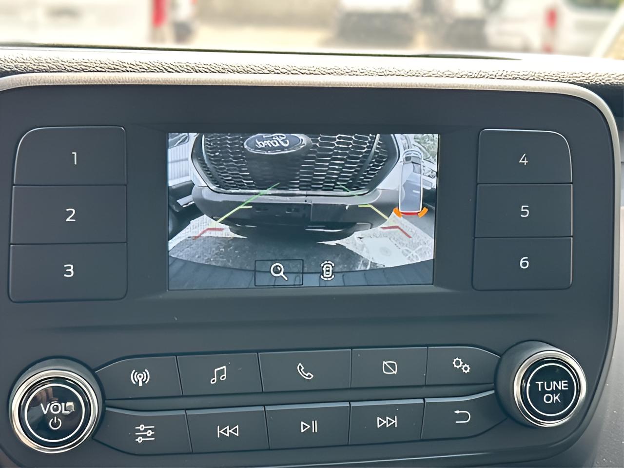 2024 Ford Transit-250 Base Low Roof Cargo