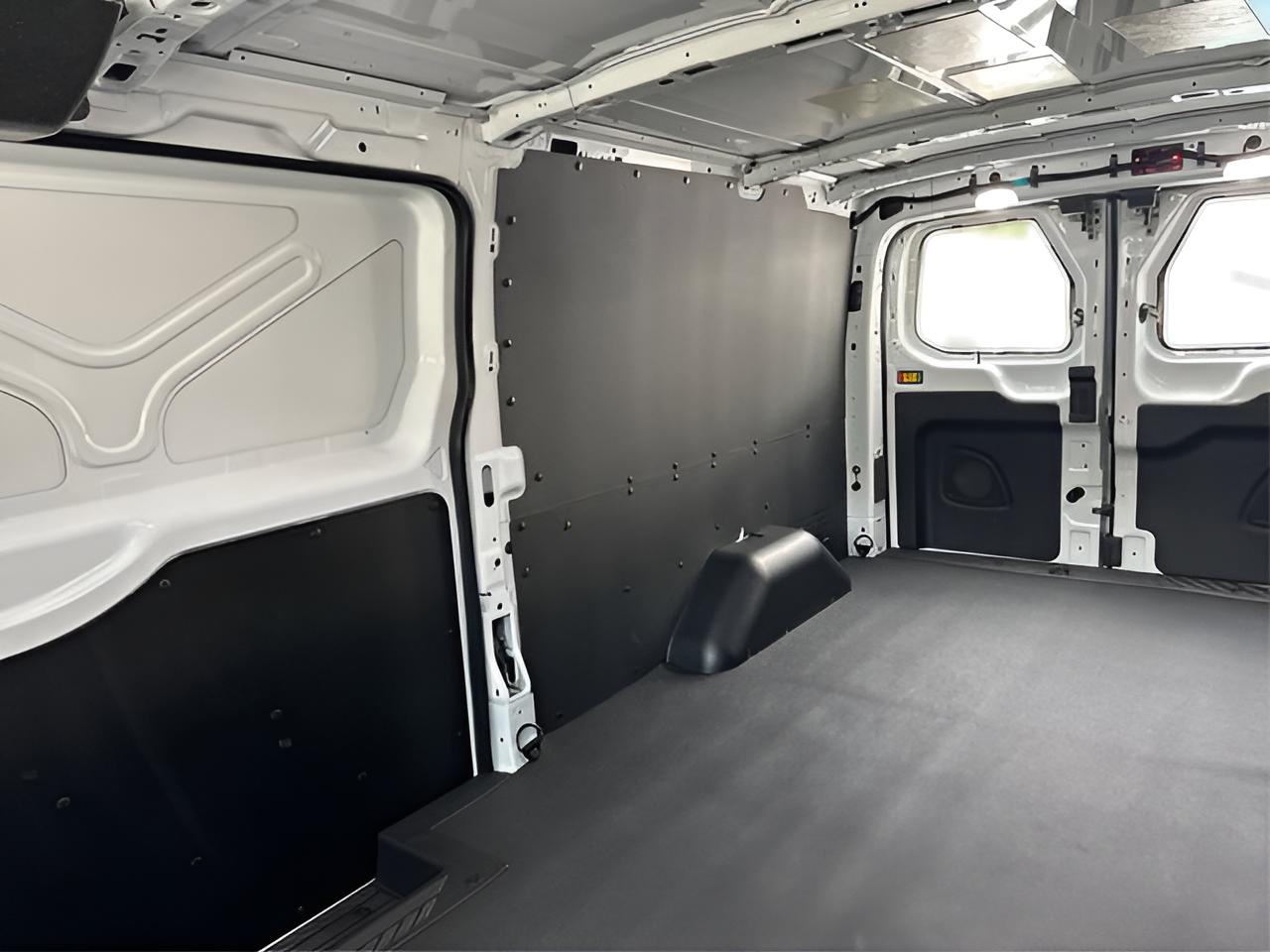 2024 Ford Transit-250 Base Low Roof Cargo
