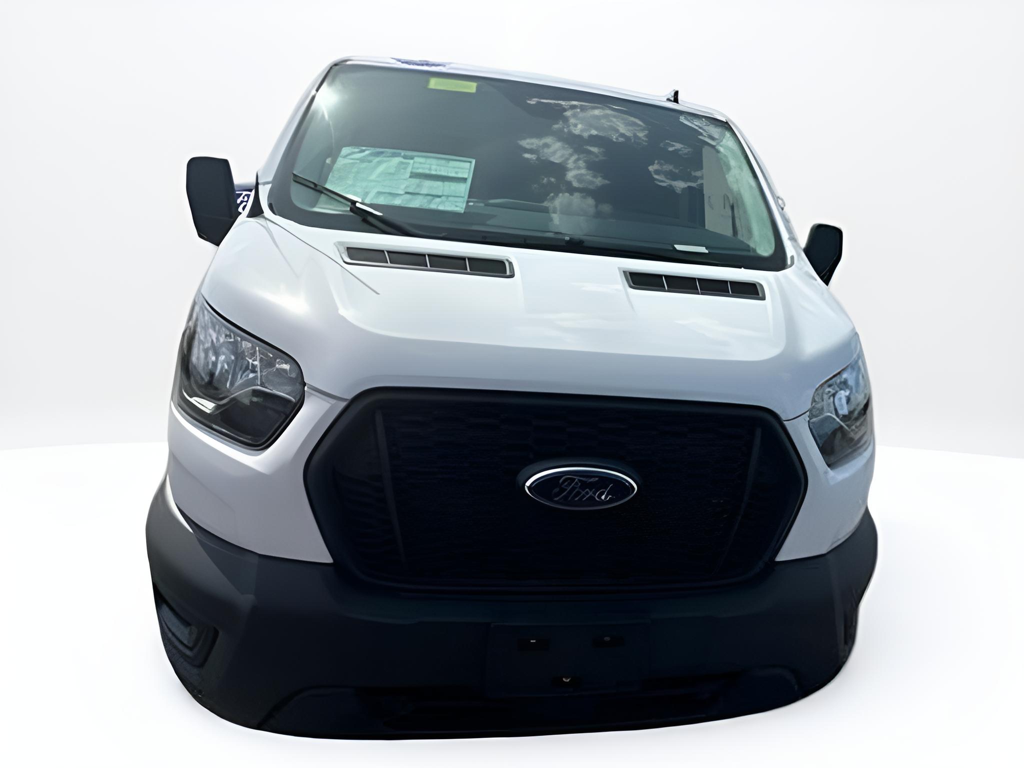 2024 Ford Transit-250 Base Low Roof Cargo
