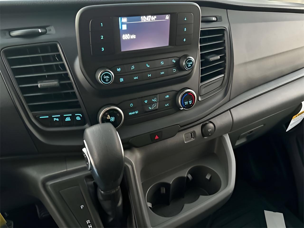 2024 Ford Transit-250 Base Low Roof Cargo